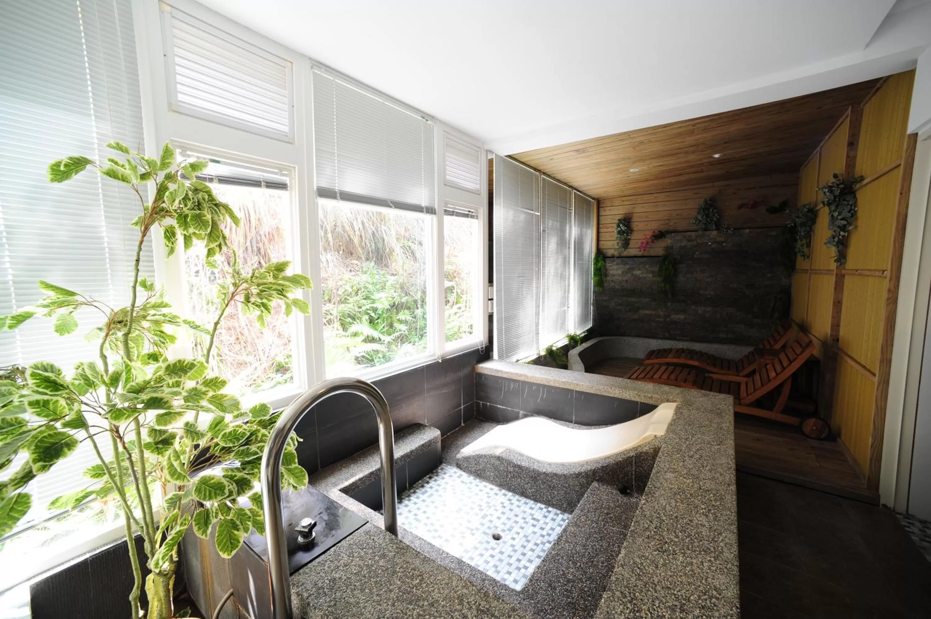 Seating Area in Golden Motel