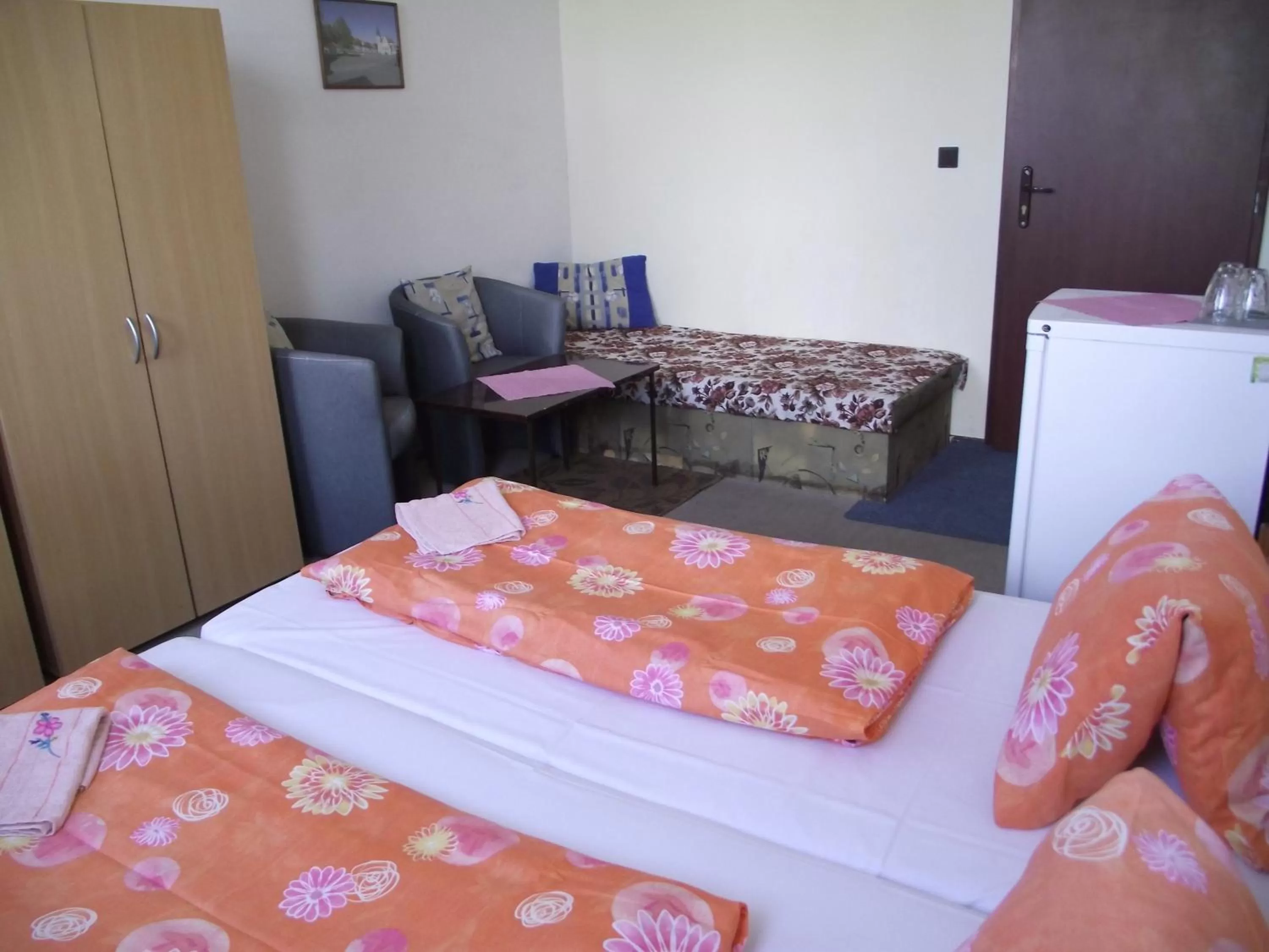 Photo of the whole room, Bed in Penzión Slávia