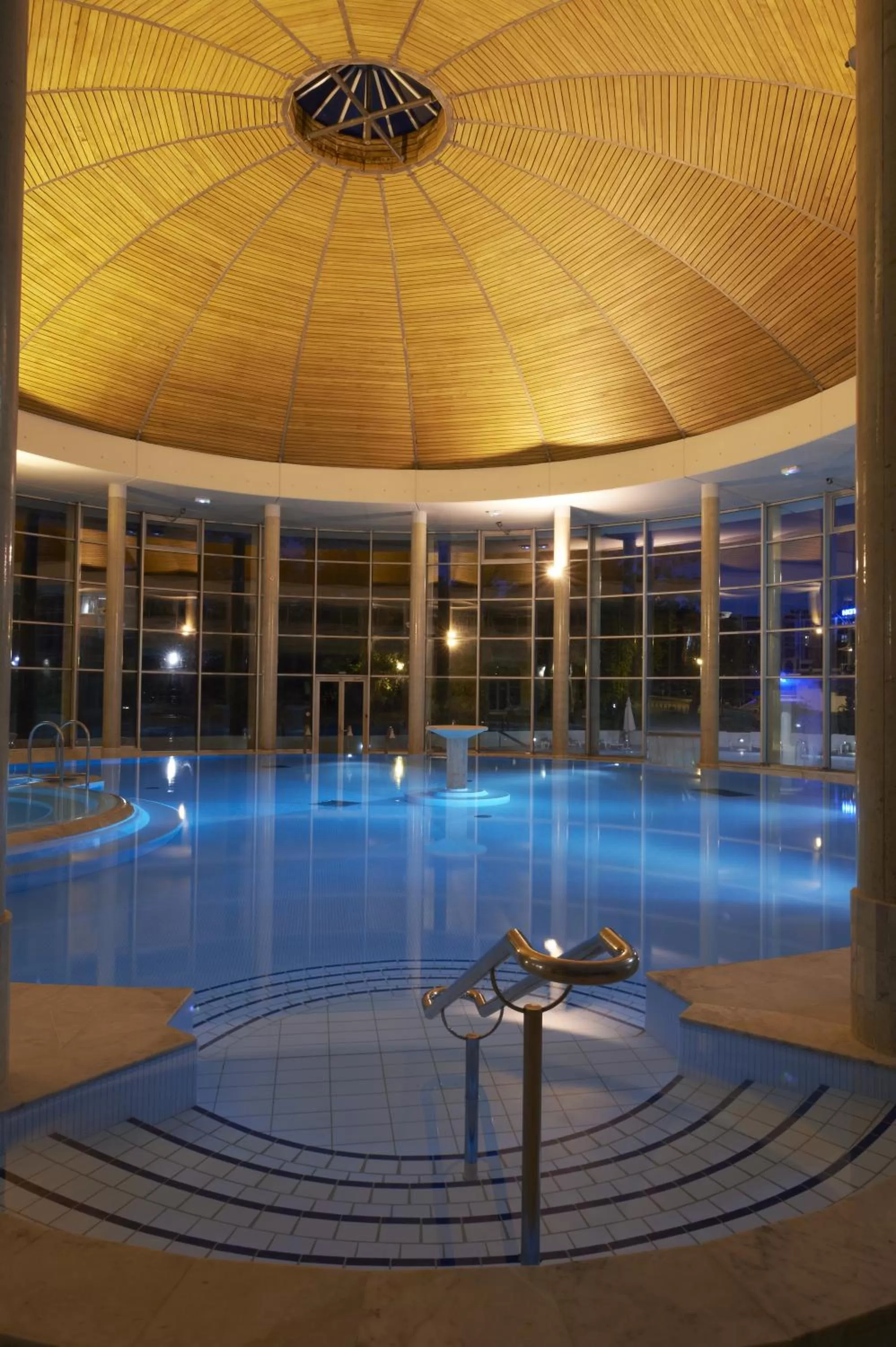 Night in Best Western Hotel Sourcéo