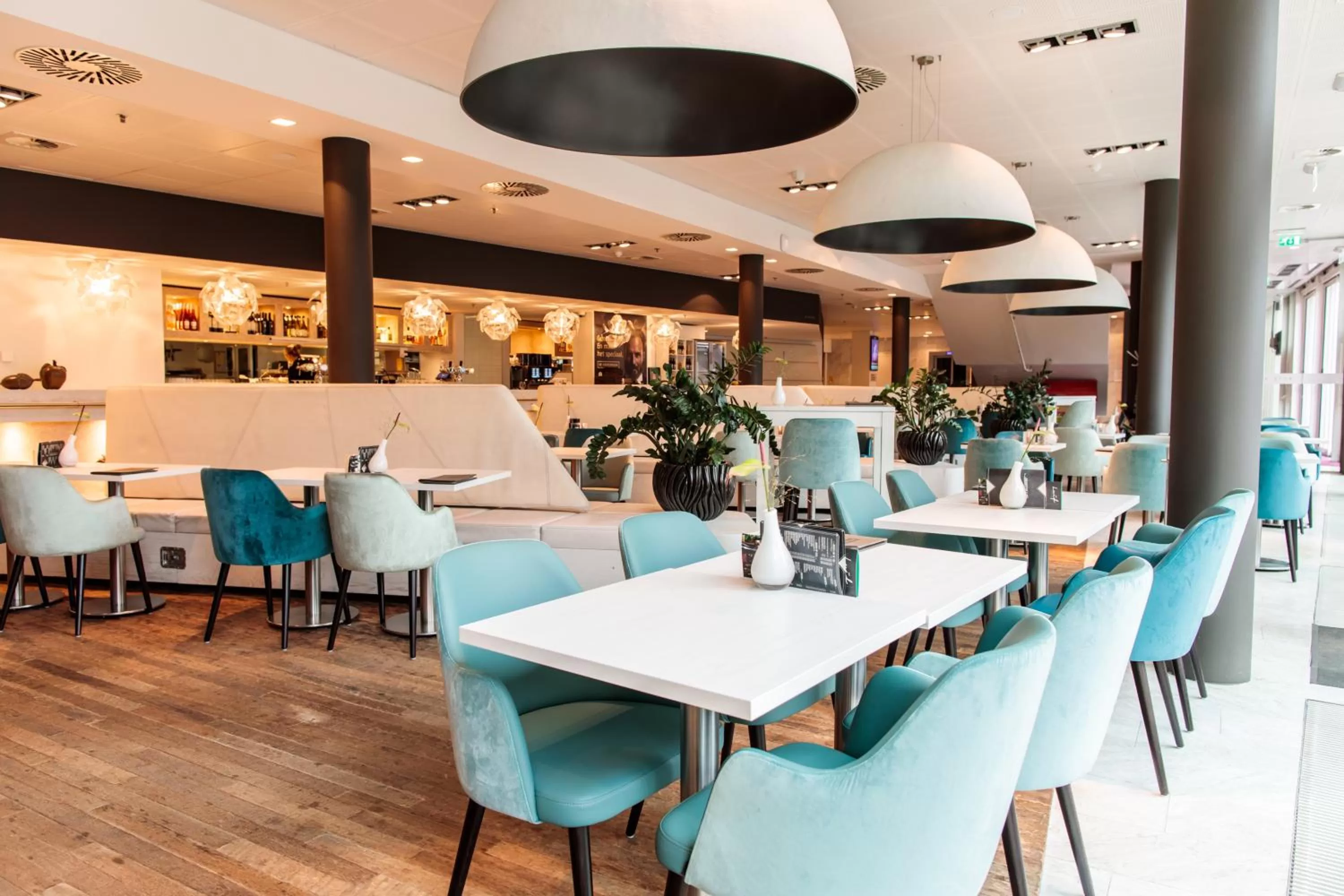 Restaurant/places to eat in Theaterhotel Venlo