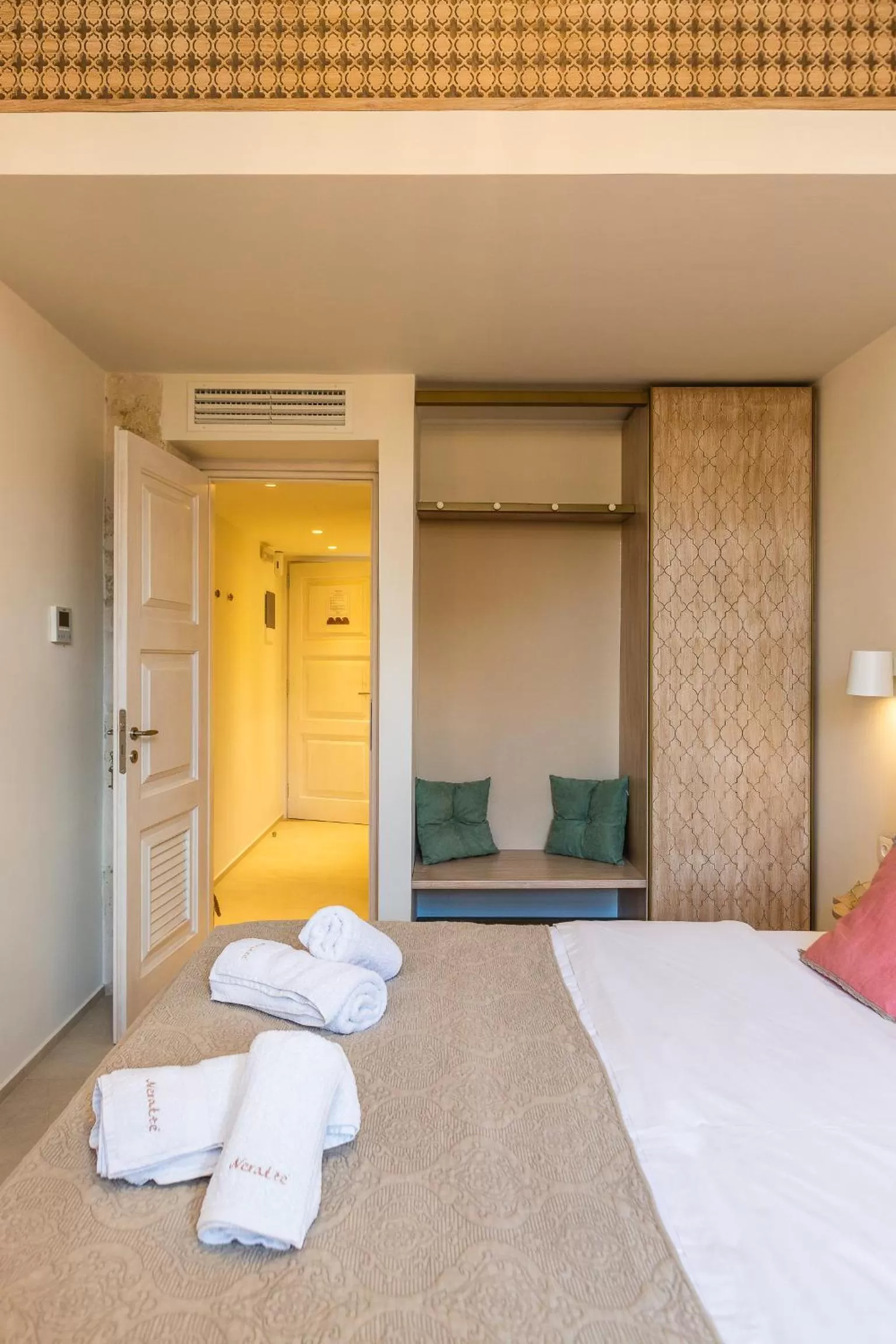 Bed in Neratze Hammam Suites