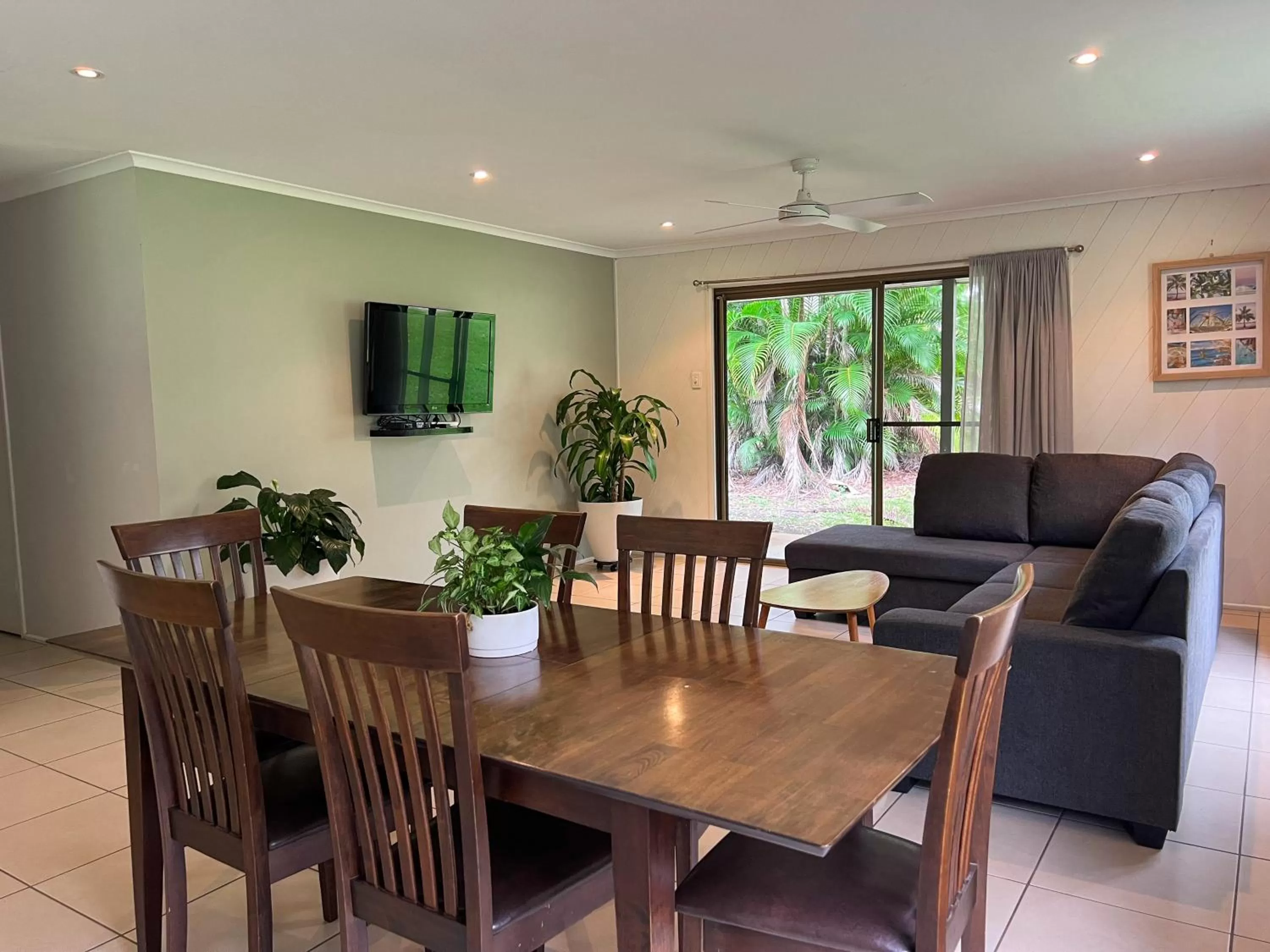 Dining area in Noosa North Shore Retreat