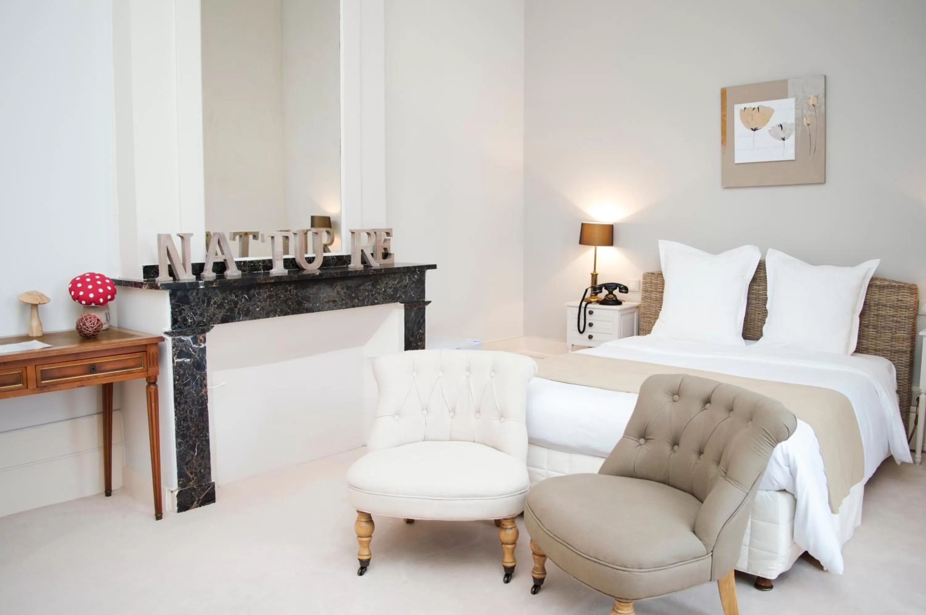 Deluxe Double Room with Courtyard View in Logis Hotels - Château Saint Marcel