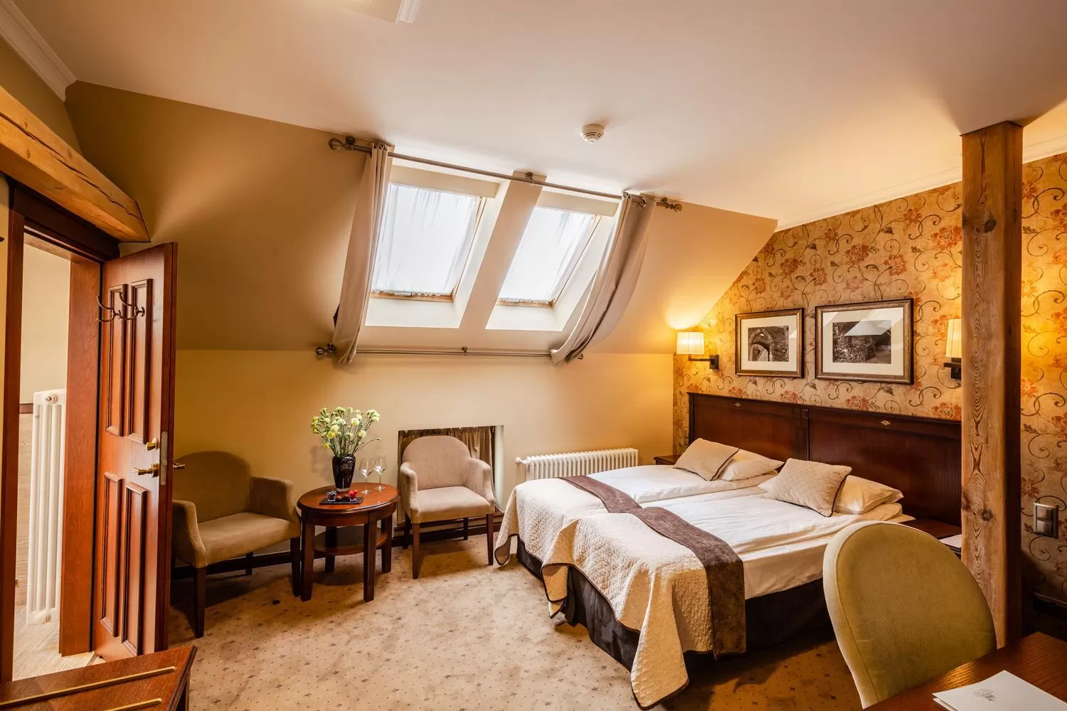 Photo of the whole room, Bed in Zamek Topacz