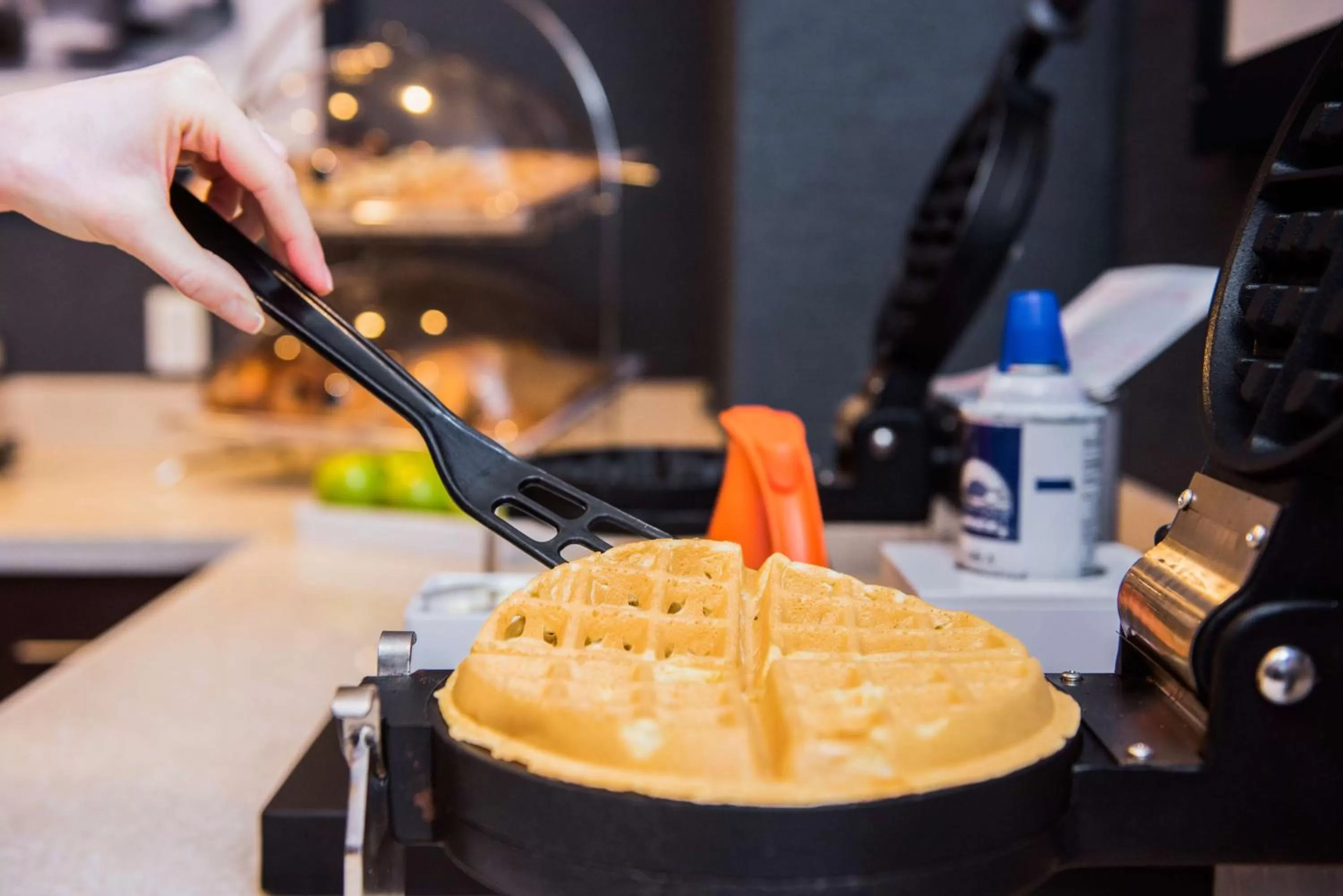 Breakfast in Hampton Inn & Suites Washington, D.C. - Navy Yard