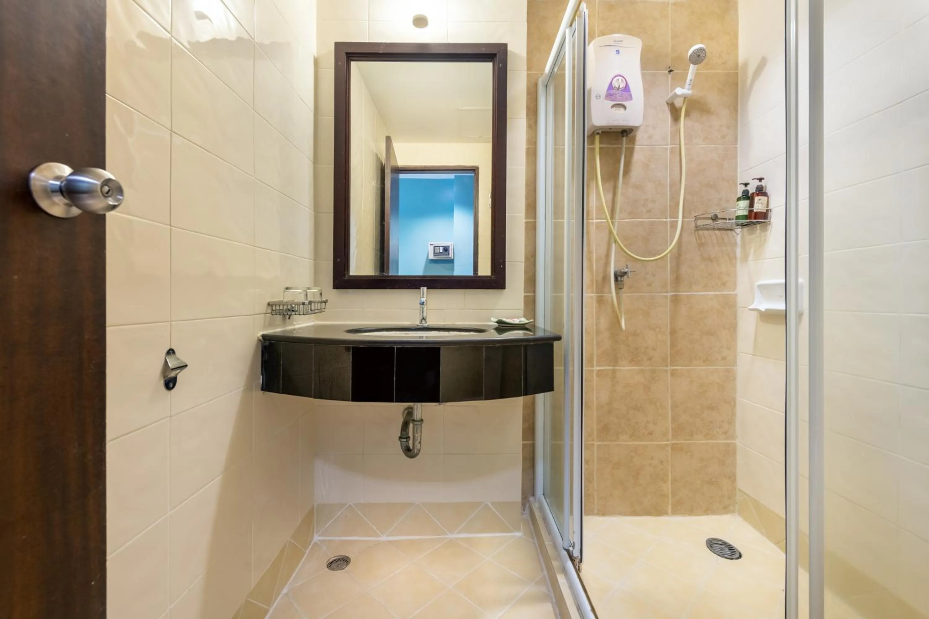 Shower in The Jomtien Twelve