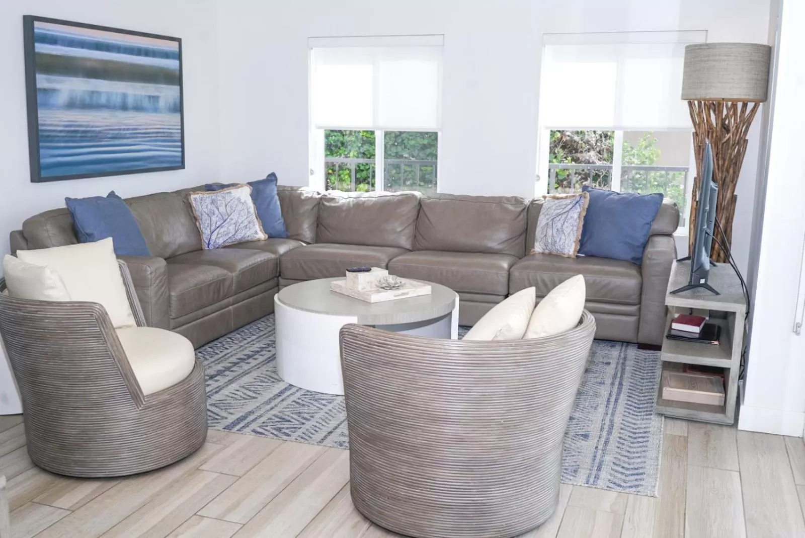 Property building in Ocean Villas Beach Front