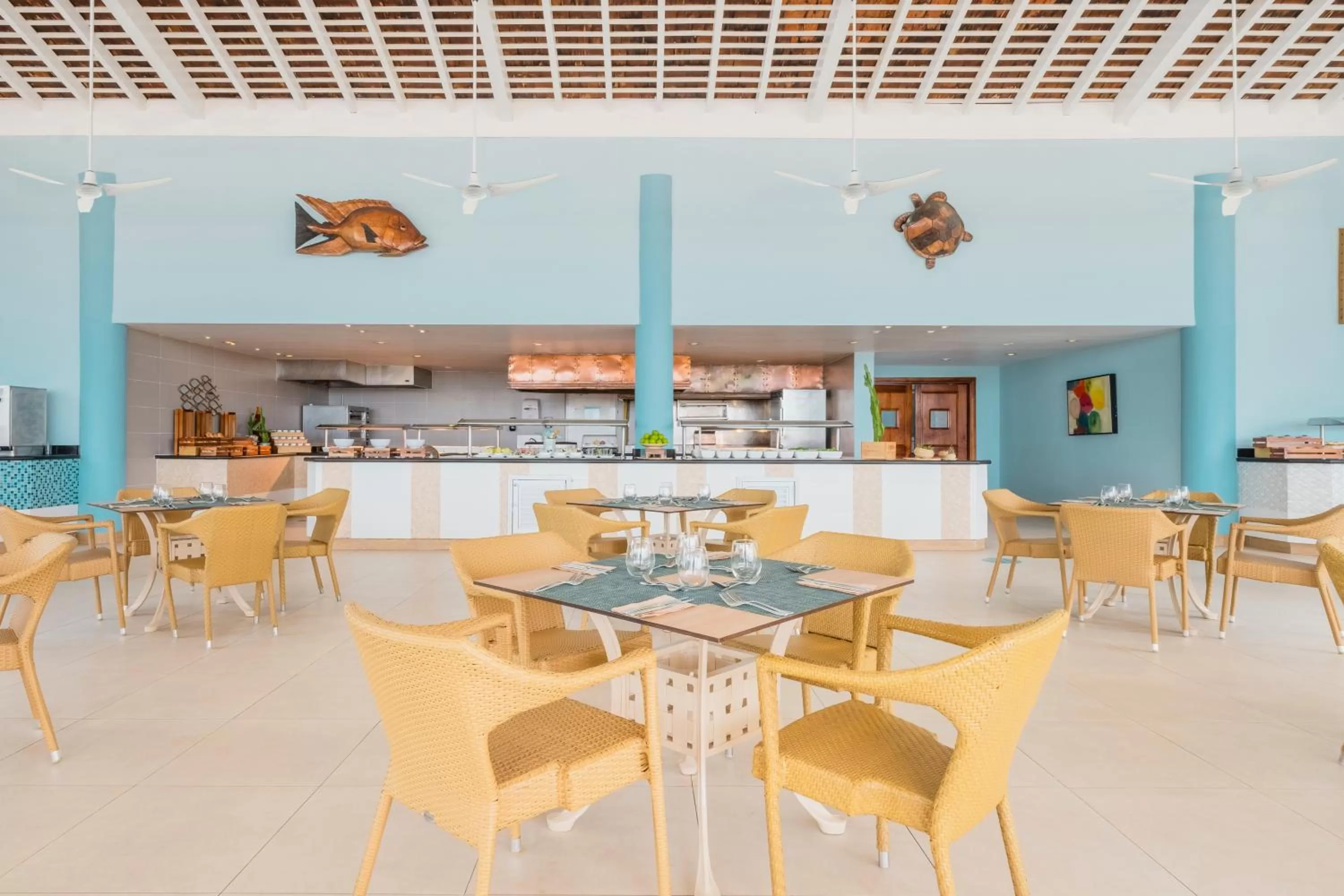 Restaurant/places to eat in Iberostar Waves Rose Hall Beach - All Inclusive