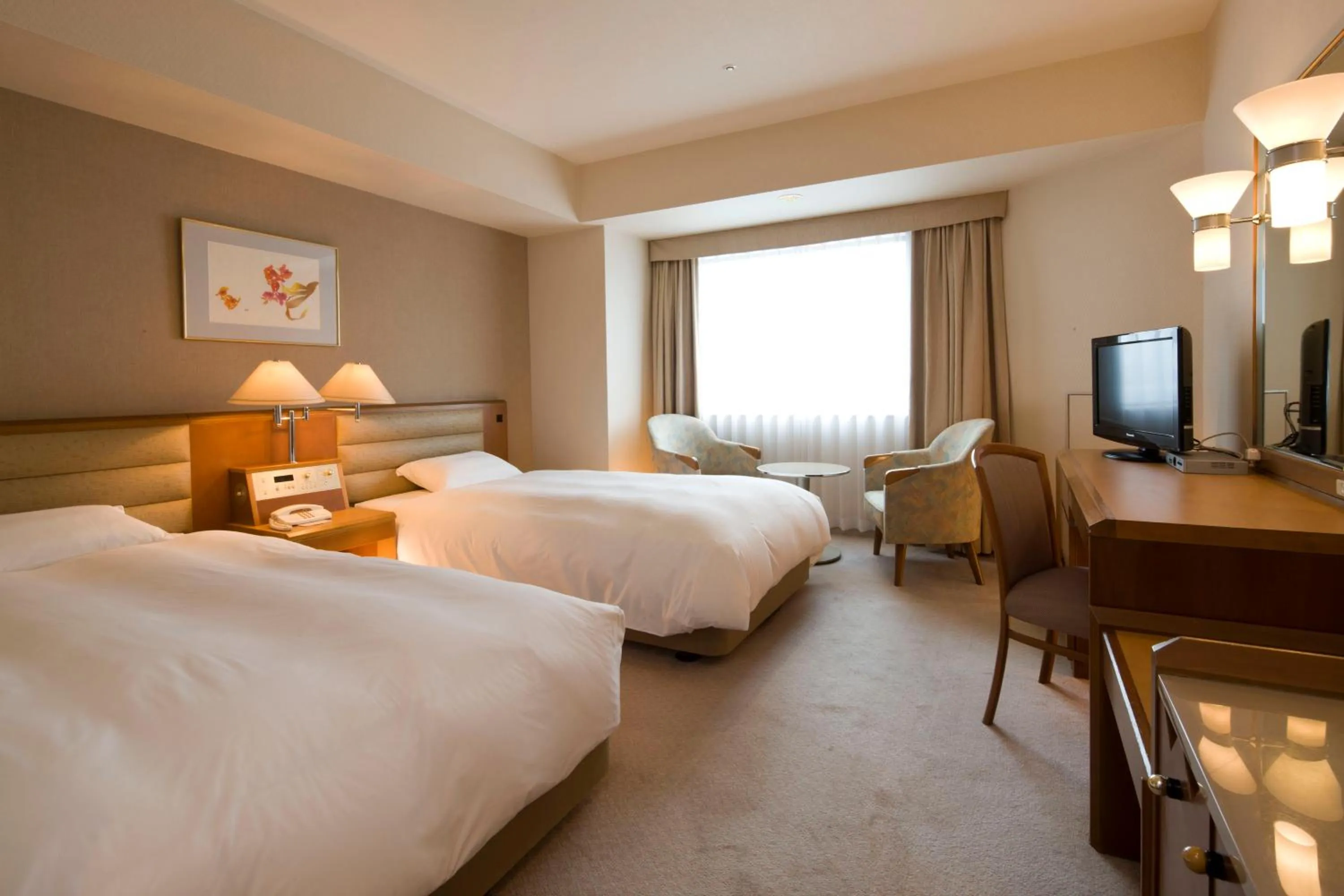 Bed in Miyako Hotel Amagasaki