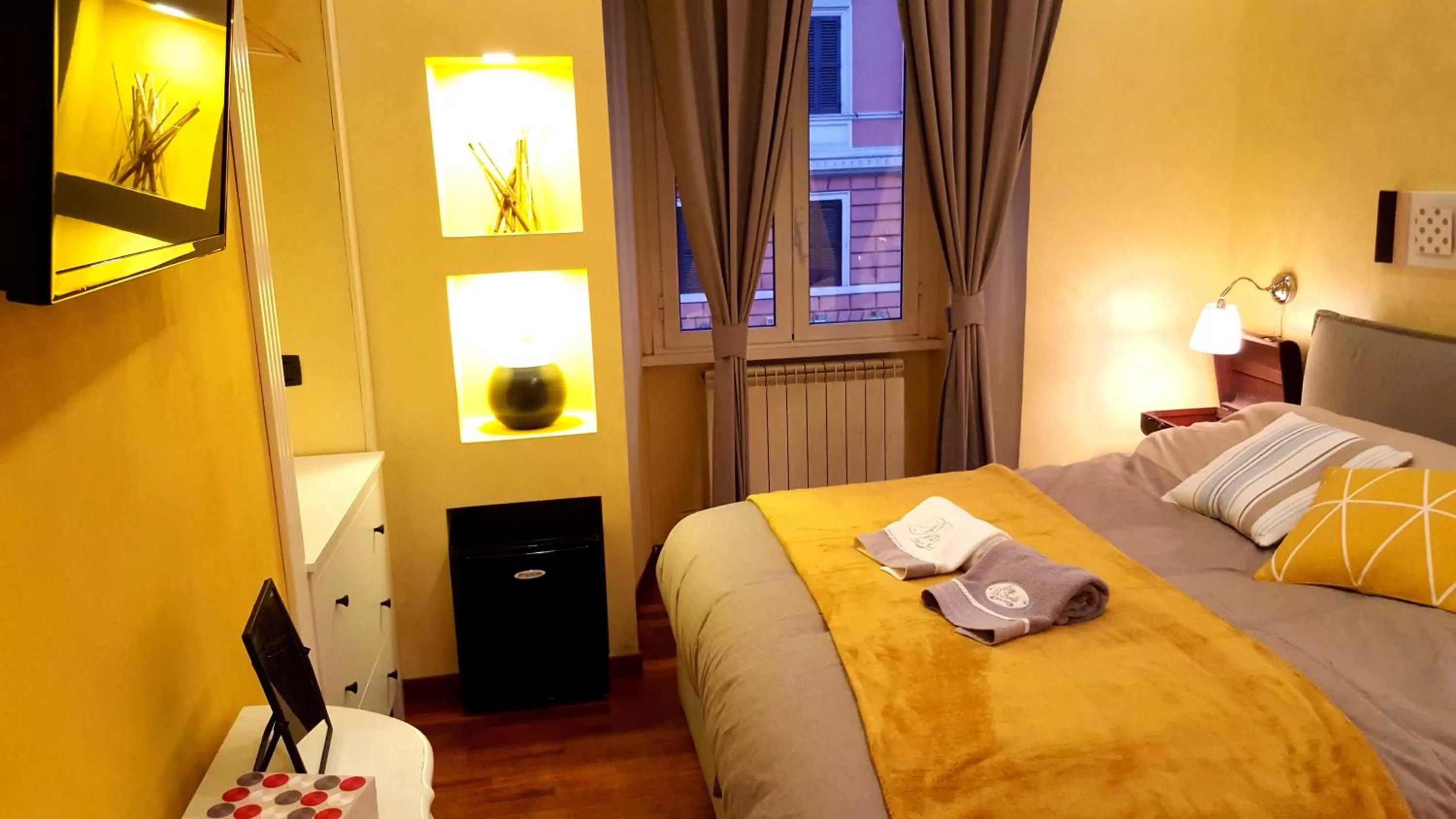 Photo of the whole room, Bed in B&B Arco Di Gallieno