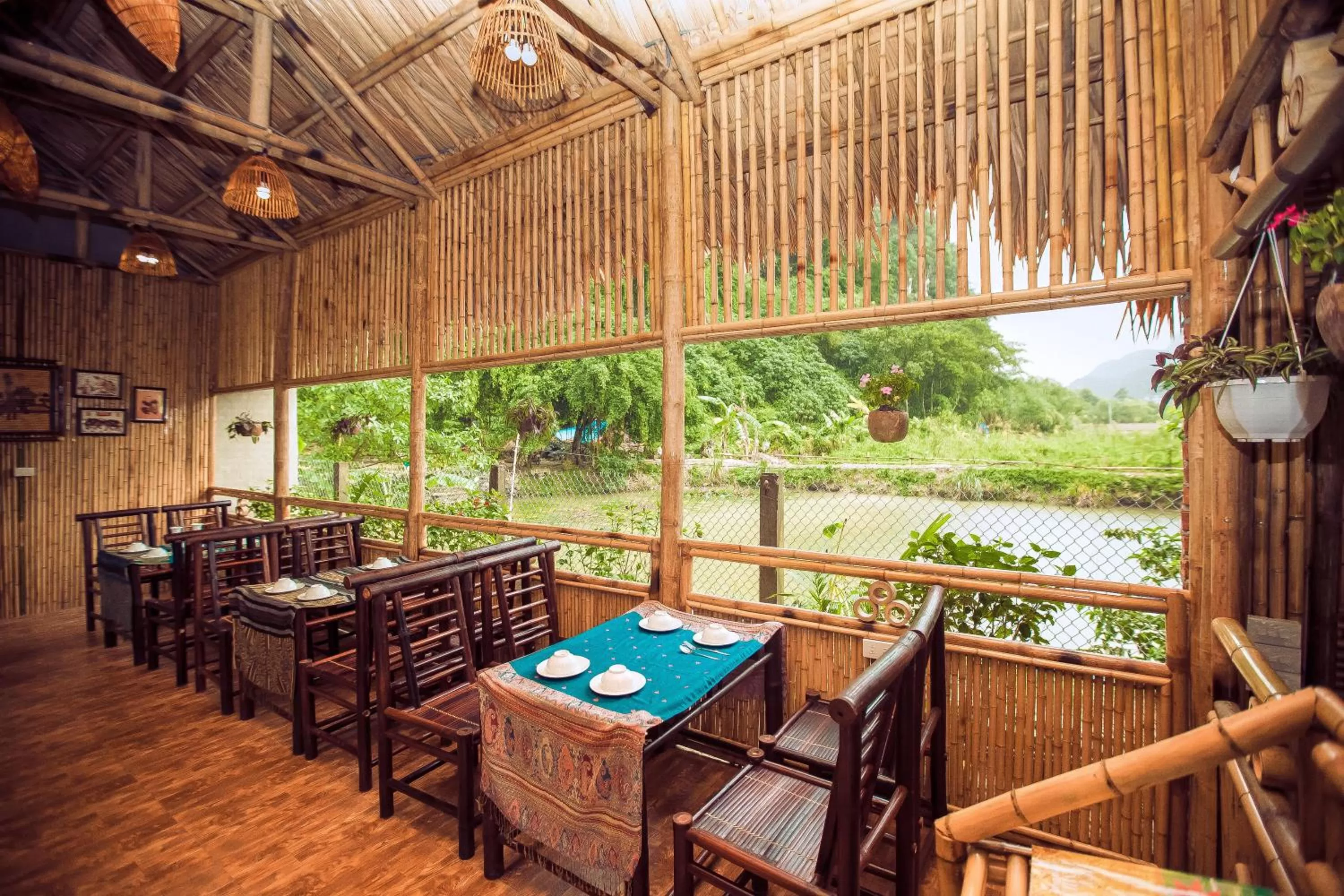 Restaurant/places to eat in Tam Coc Rice Fields Resort