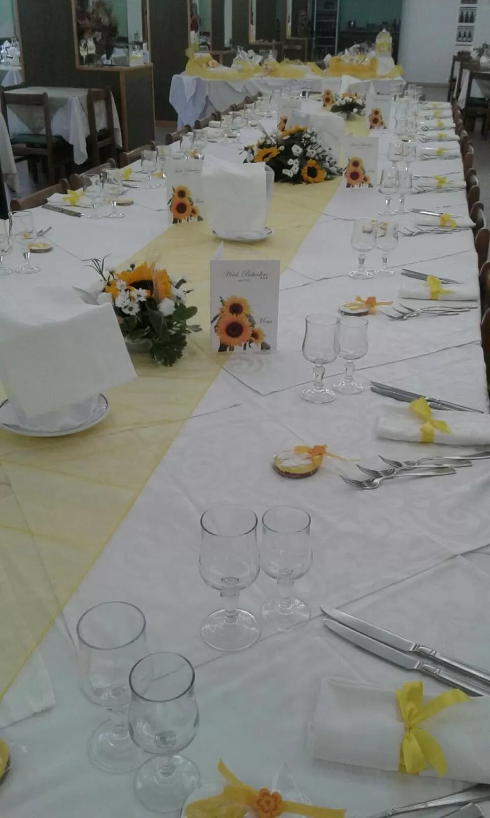 Restaurant/places to eat in Hotel Belvedere