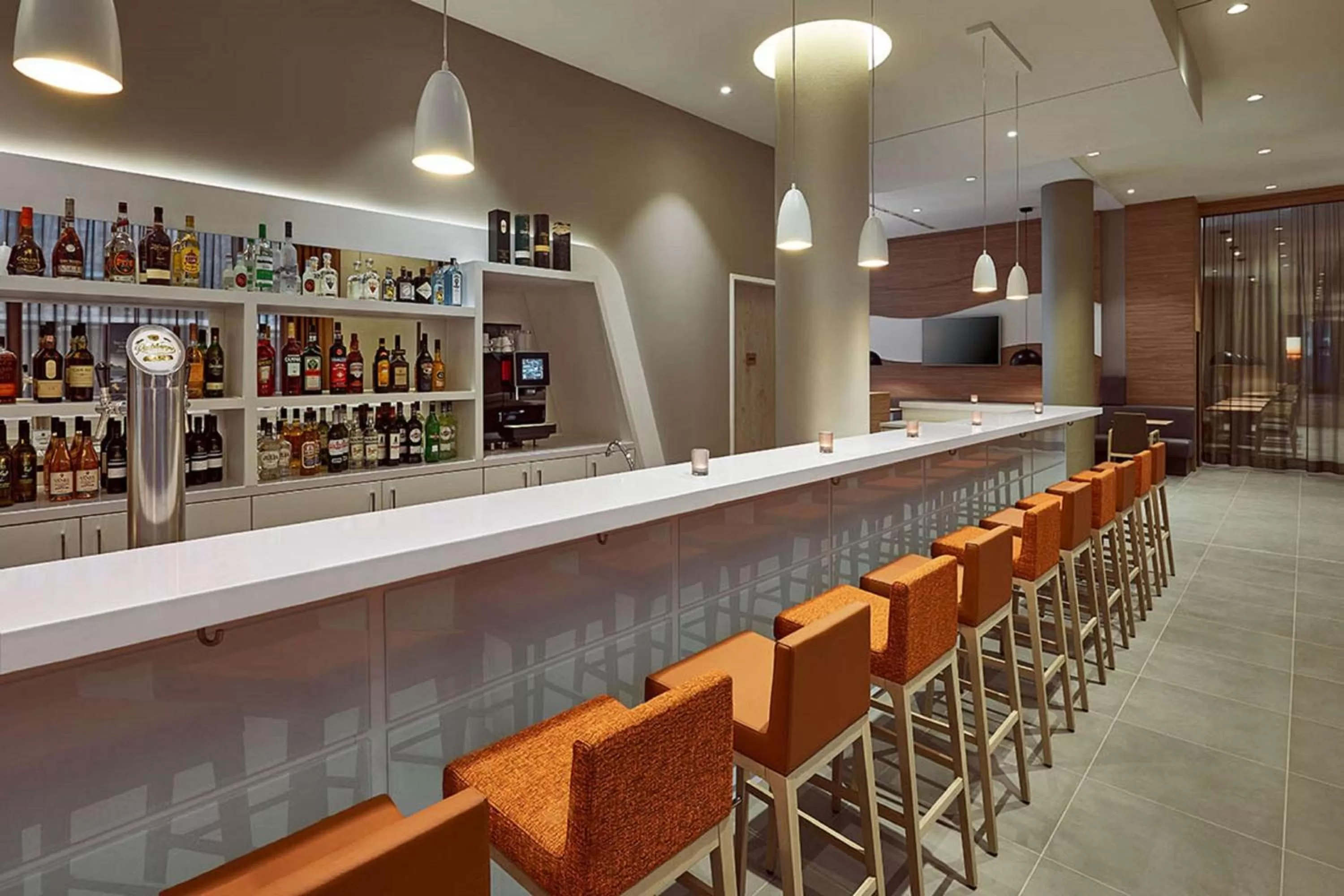 Lounge or bar in Hampton by Hilton Berlin City Centre Alexanderplatz