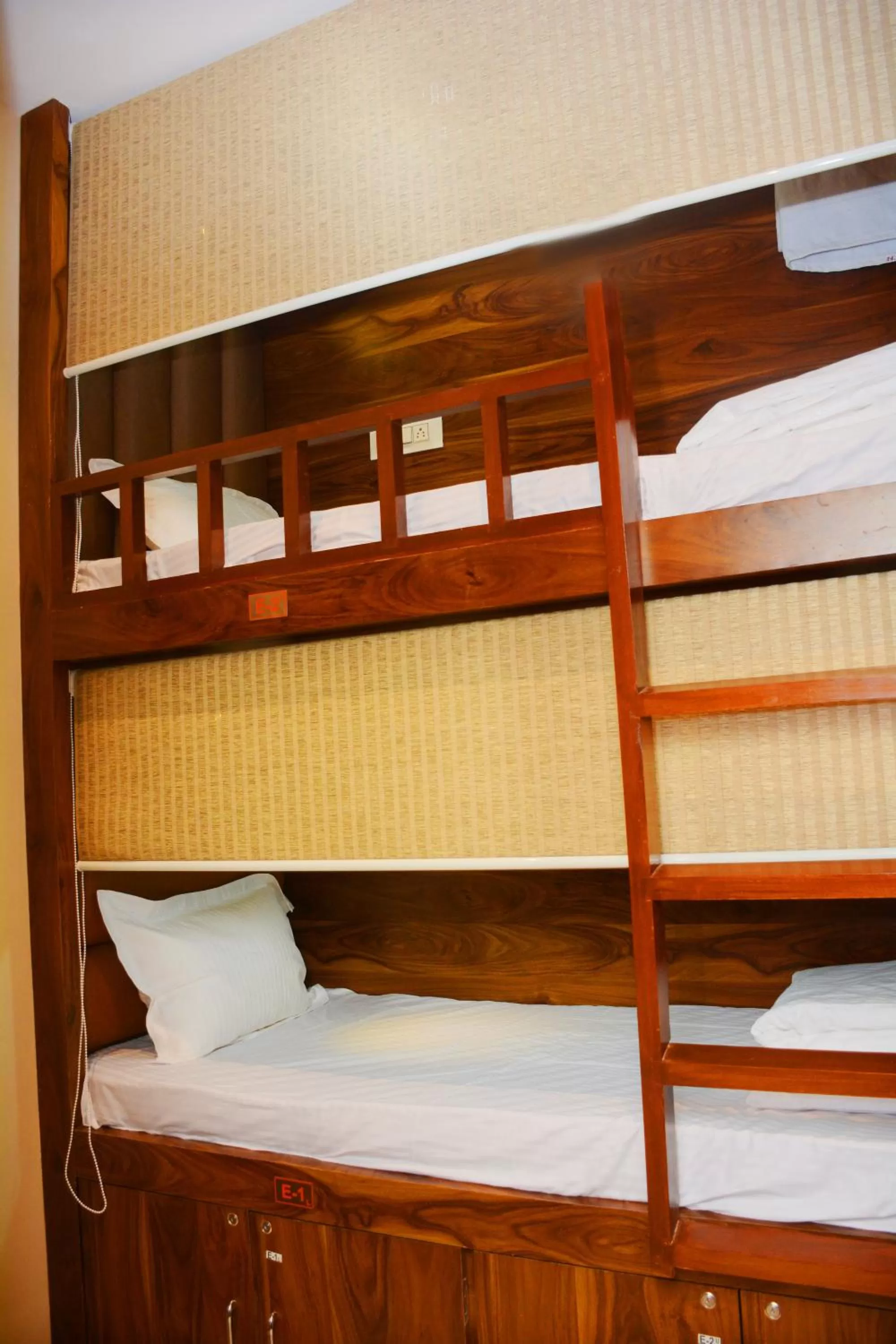 Bunk Bed in Hotel Nest N Rest - Mumbai
