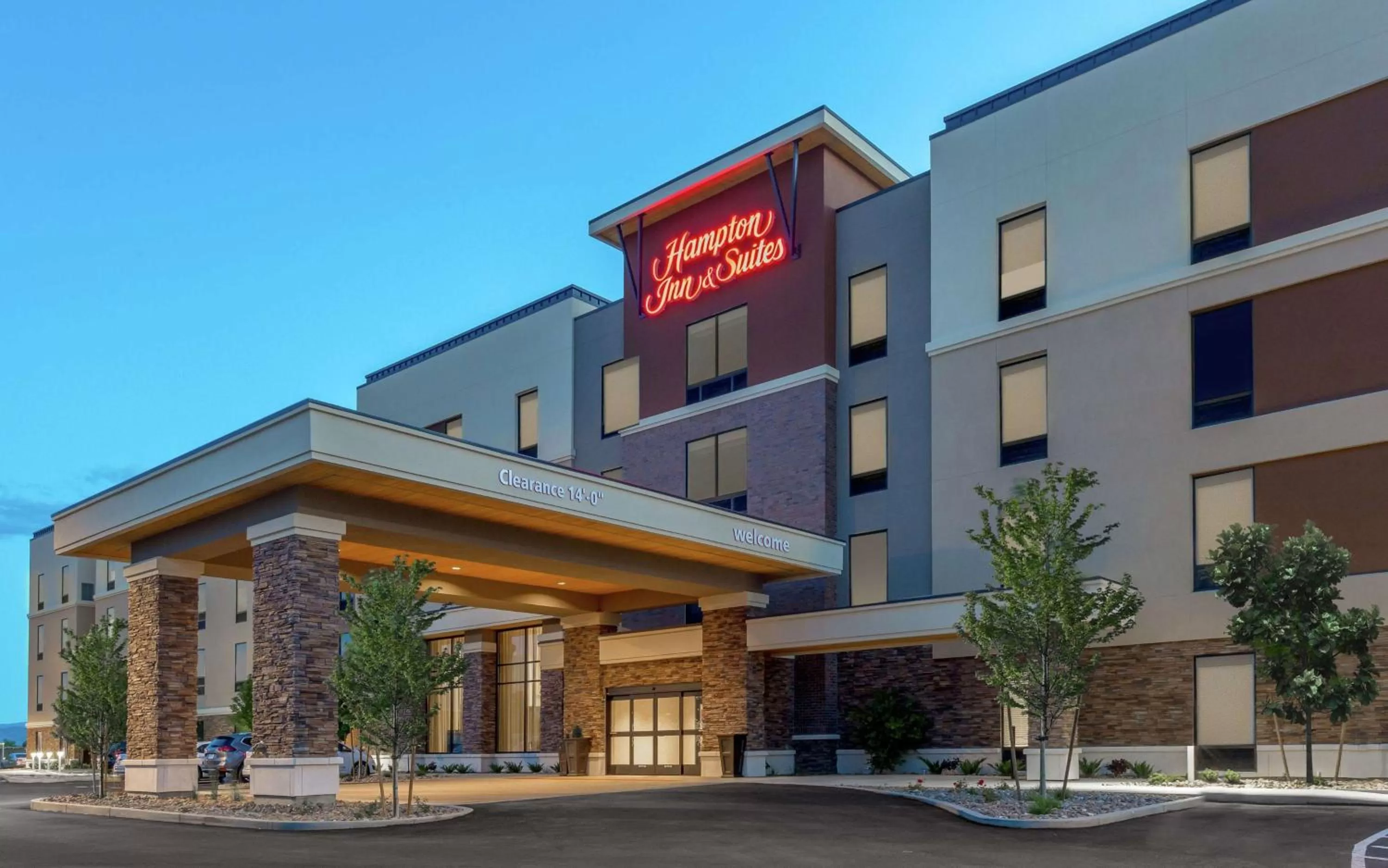 Property building in Hampton Inn & Suites Reno/Sparks