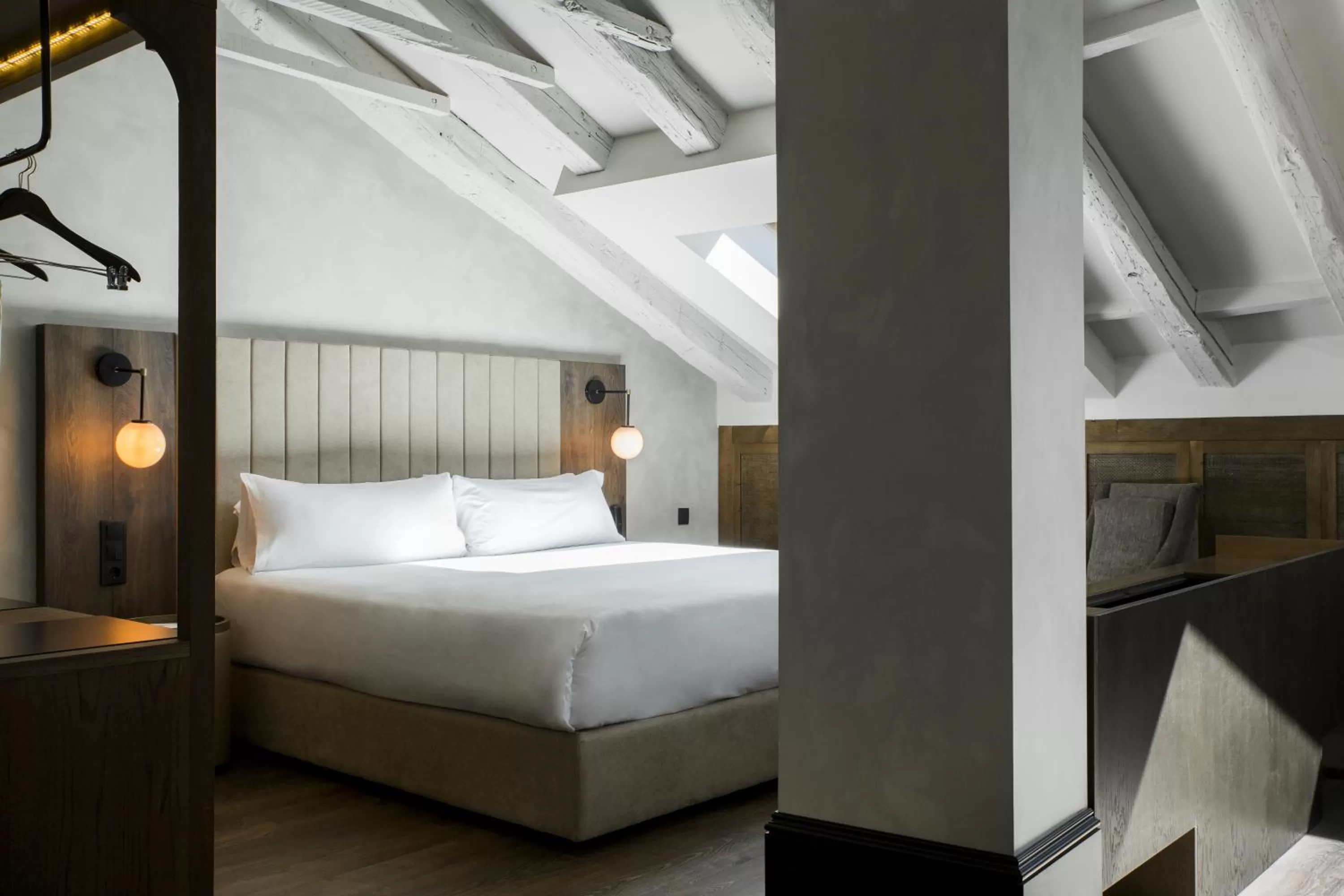 Bedroom, Bed in ICON Wipton