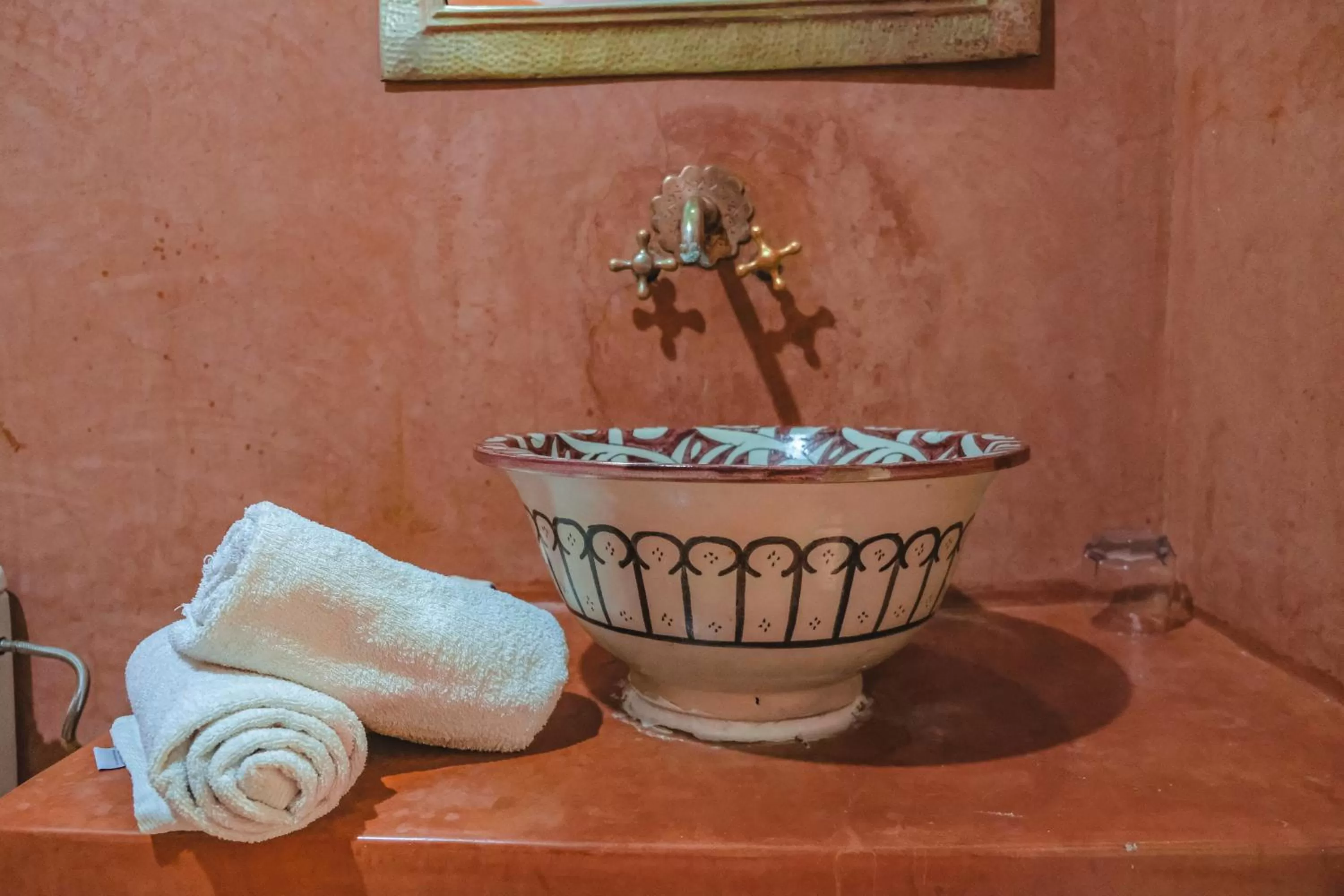 Bathroom in Héritage Lalla Aicha et SPA