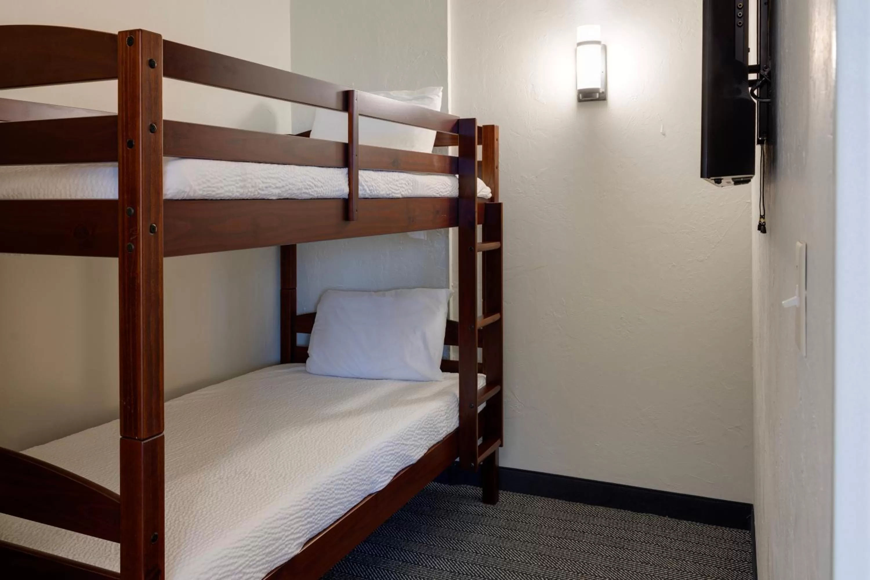 Guests, Bed in Courtyard by Marriott Oklahoma City North/Quail Springs