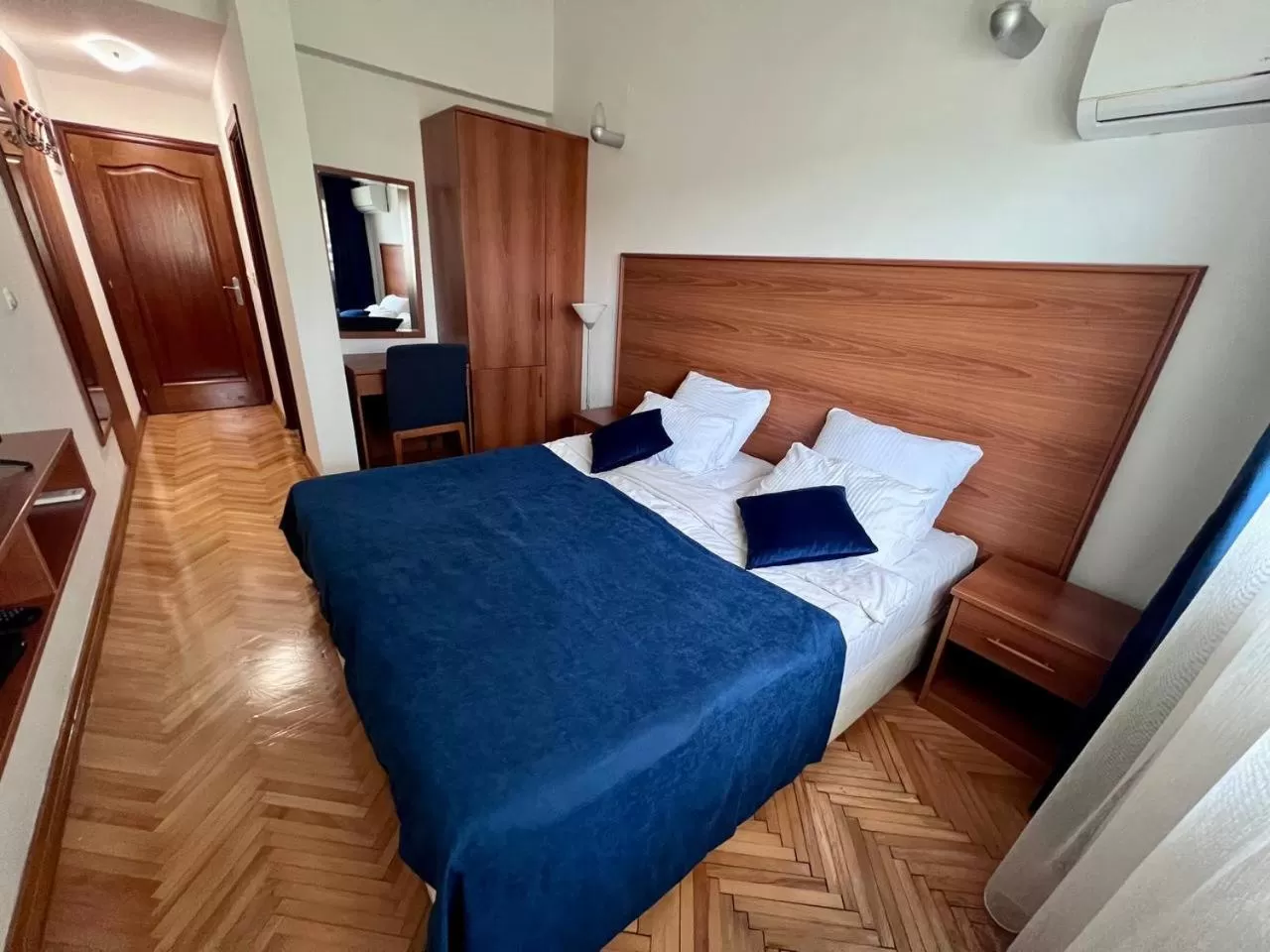 Bed in Hotel Ambasador