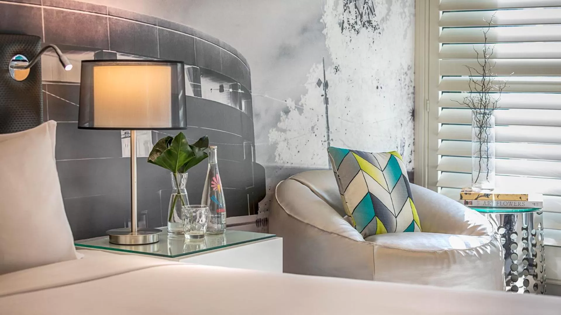 Bedroom in Oaks Melbourne on William Suites