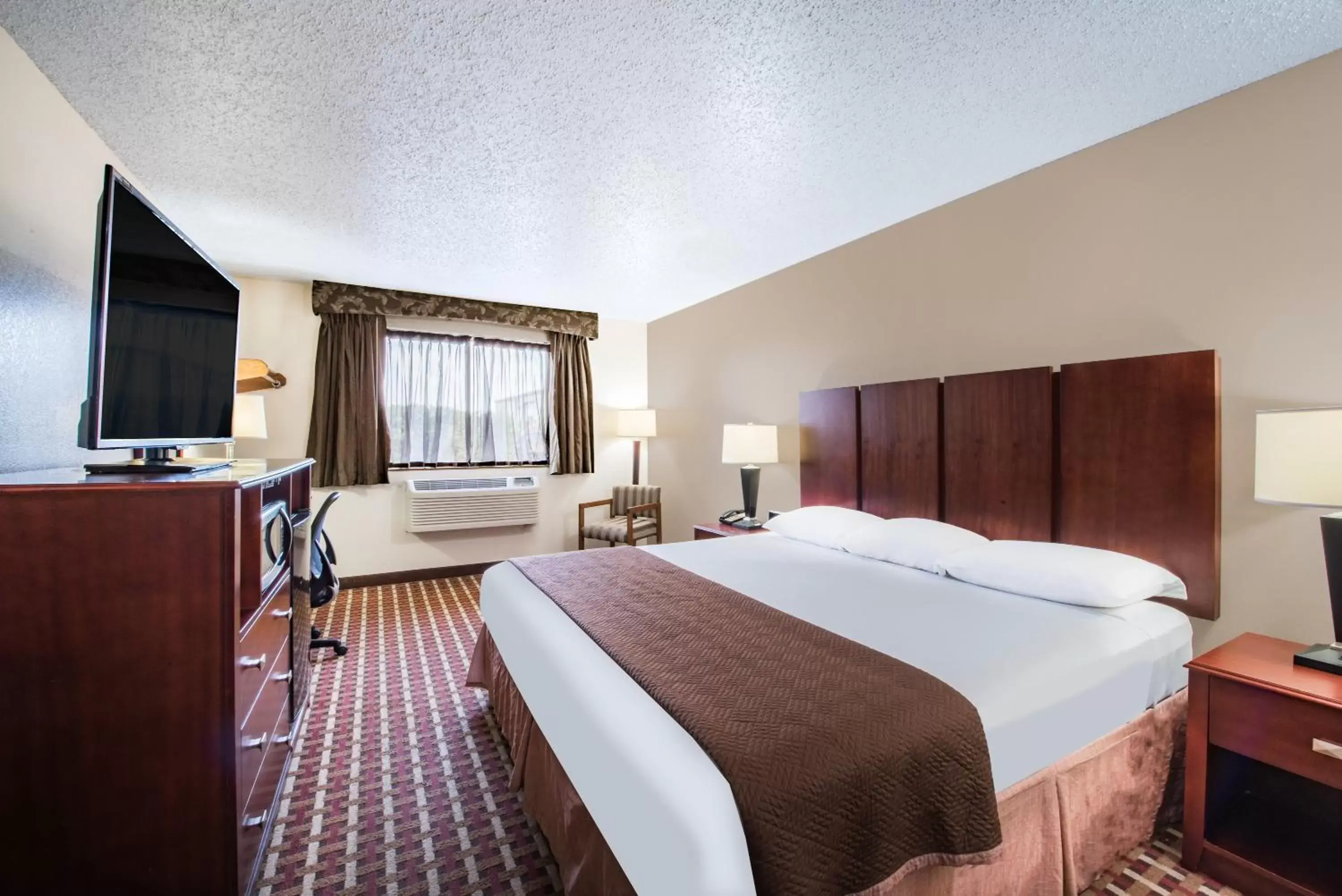 King Room -Smoking in Super 8 by Wyndham Harlingen TX King Room -Smoking in Super 8 by Wyndham Harlingen TX