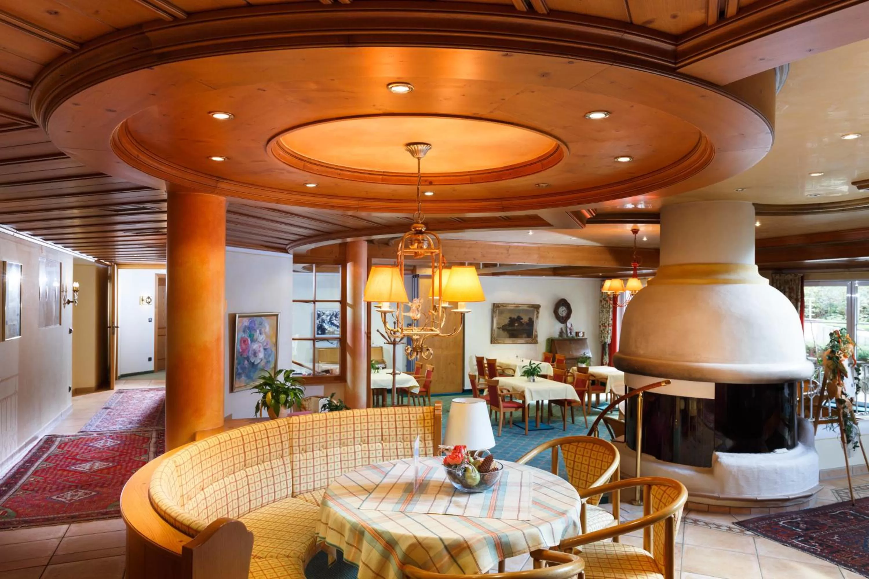 Lobby or reception, Restaurant/Places to Eat in Ringhotel Nebelhornblick