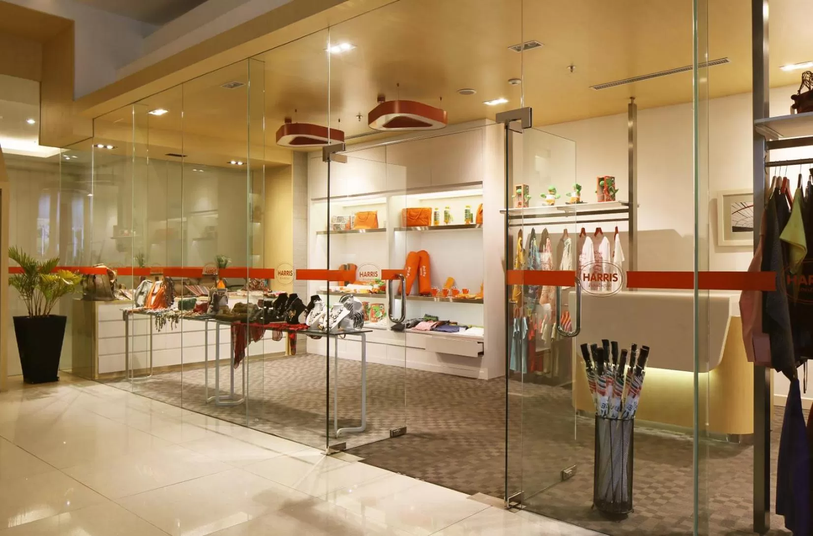 On-site shops in HARRIS Hotel & Conventions Bekasi