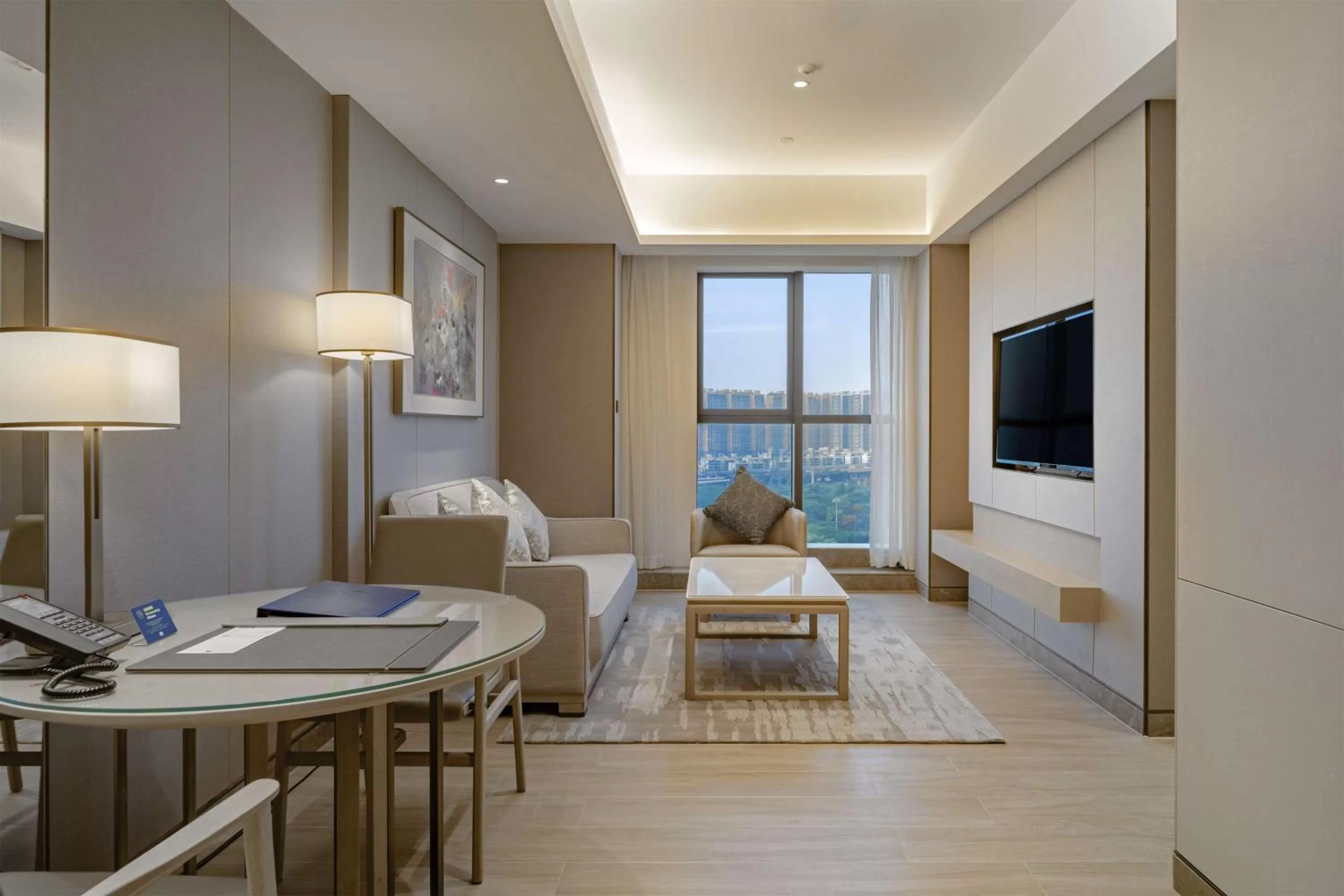 Bedroom in DoubleTree By Hilton Shenzhen Nanshan Hotel & Residences