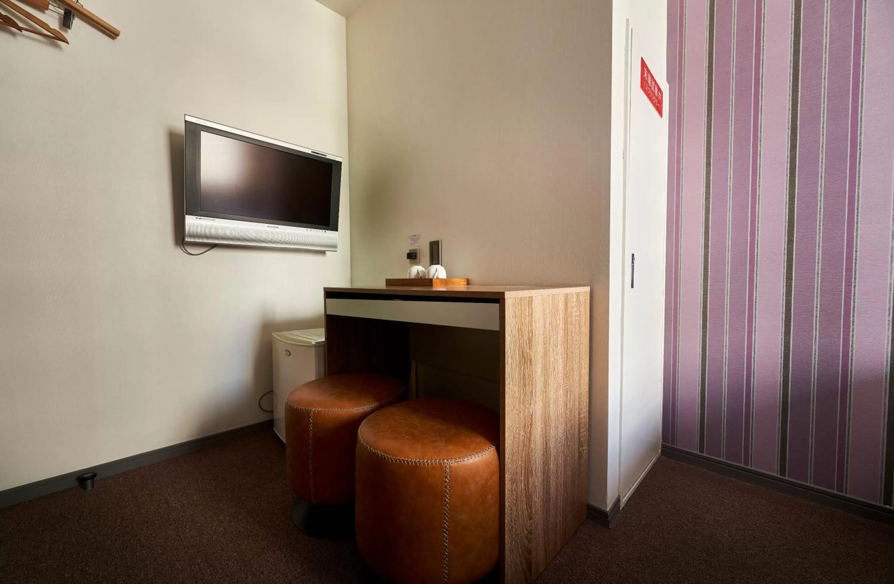 Standard Twin Room with Shared Bathroom in Hotel Morning Box Osaka Shinsaibashi