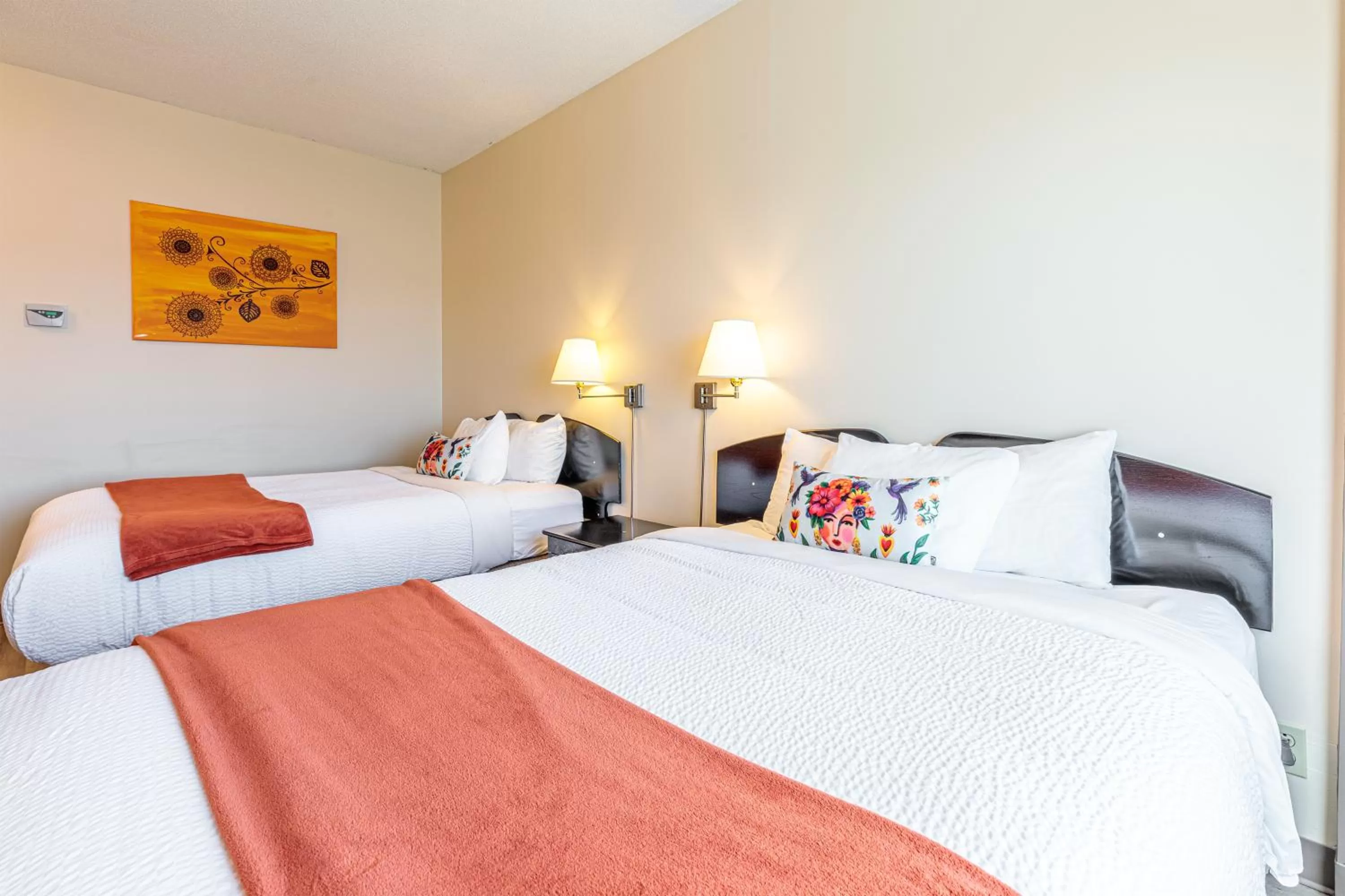 Bed in Days Inn by Wyndham Berthierville