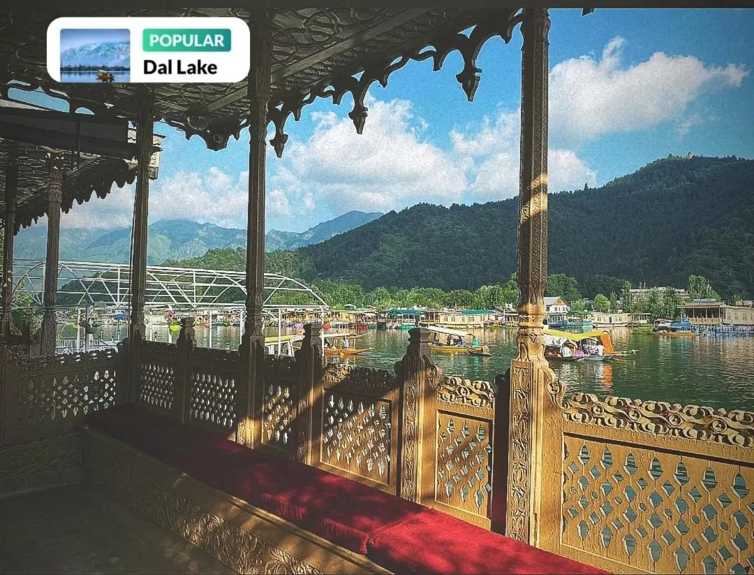 Property building, Mountain View in Nazneen Group Of Houseboats