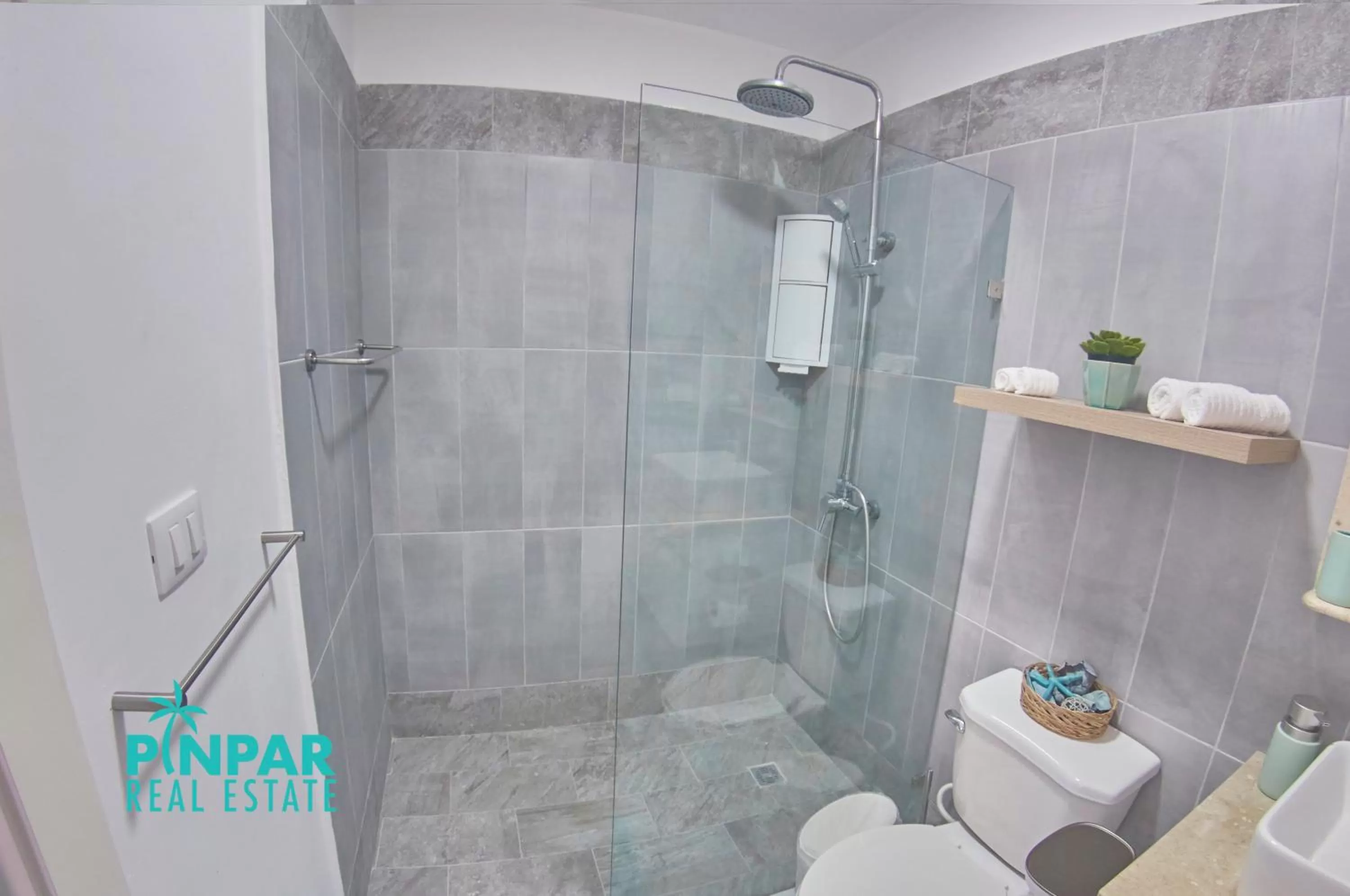 Shower in Villa Blanca Beach Club