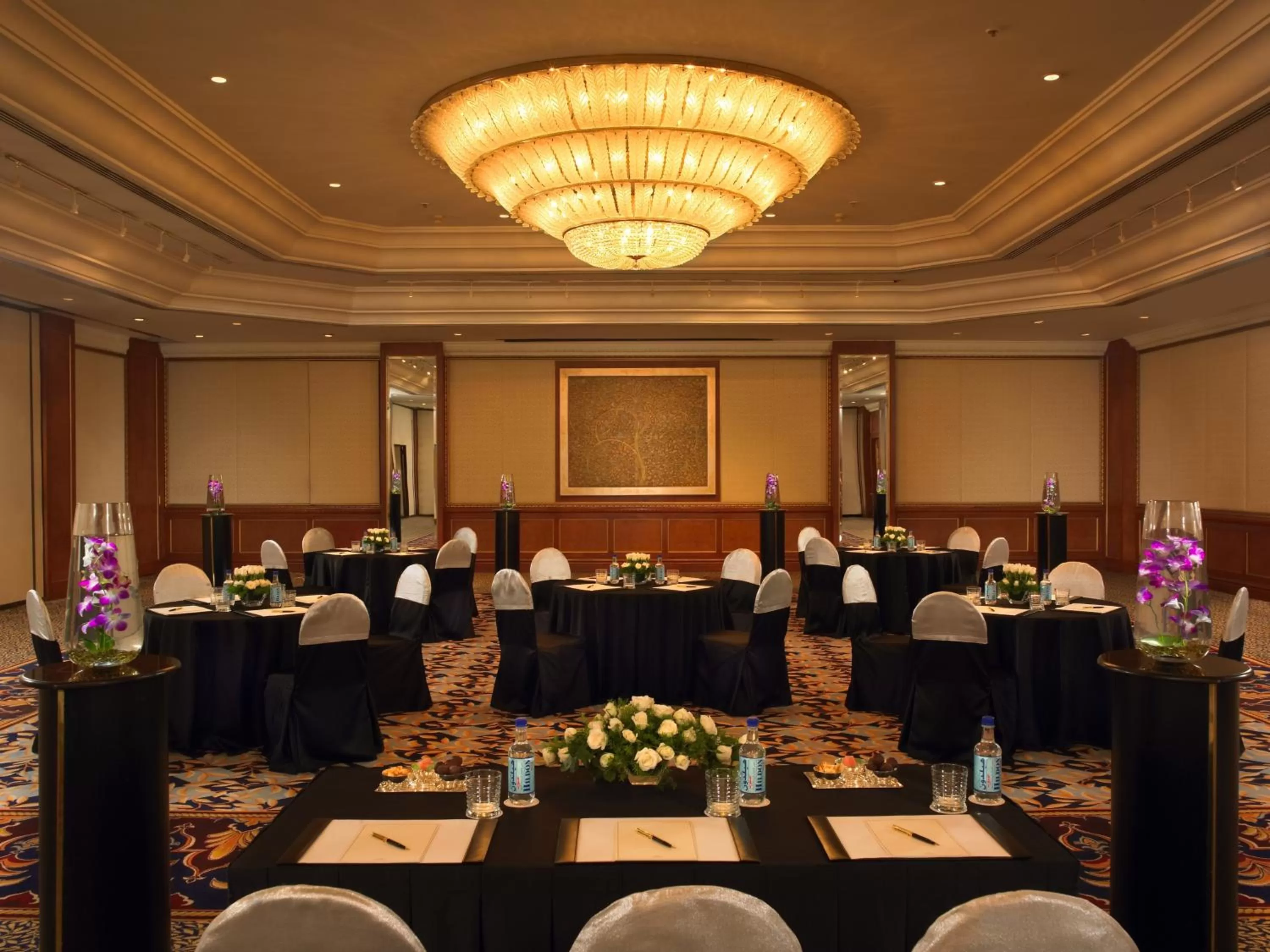 Business facilities in The Leela Mumbai