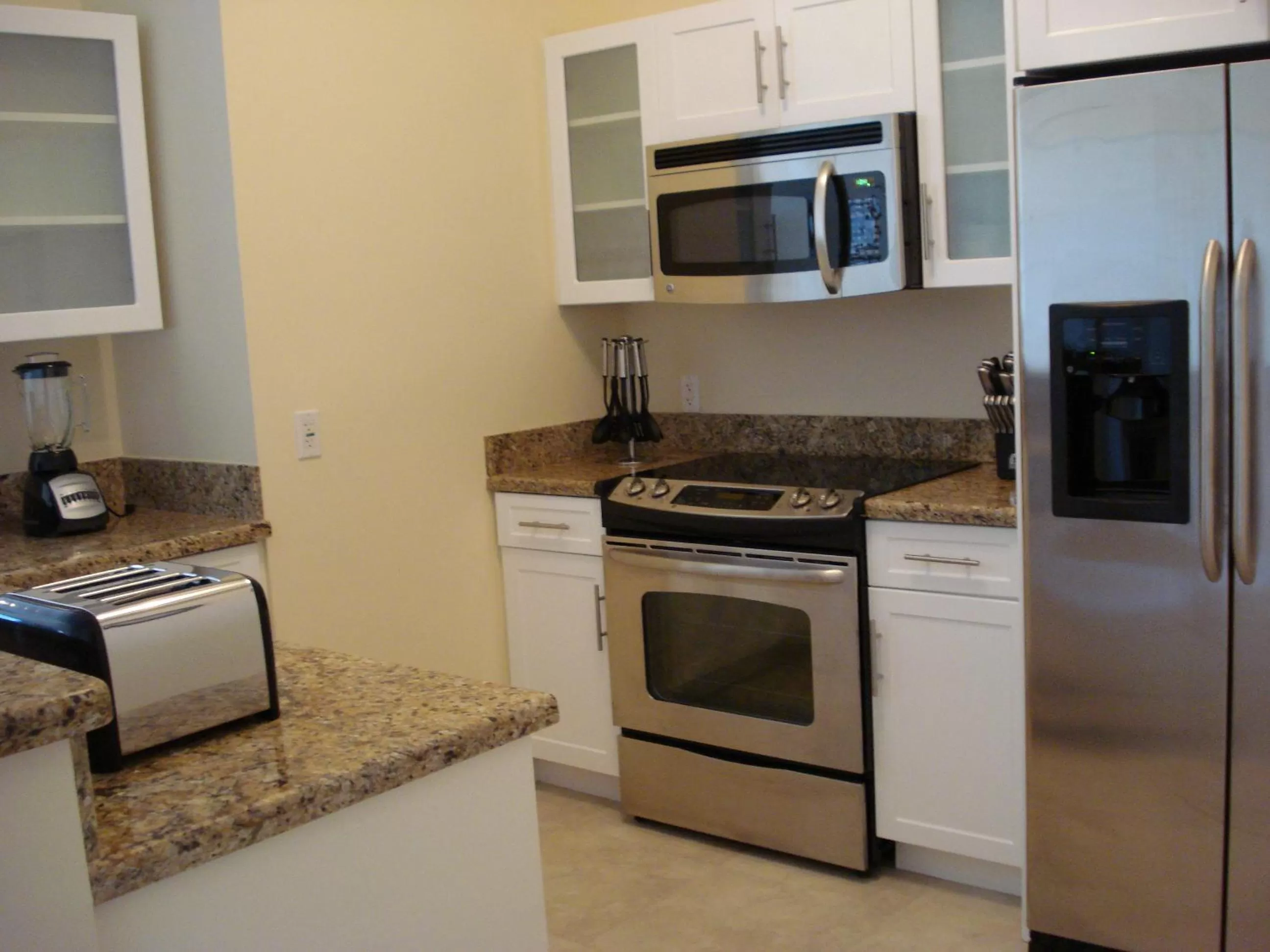 Kitchen or kitchenette in Westover Arms Hotel