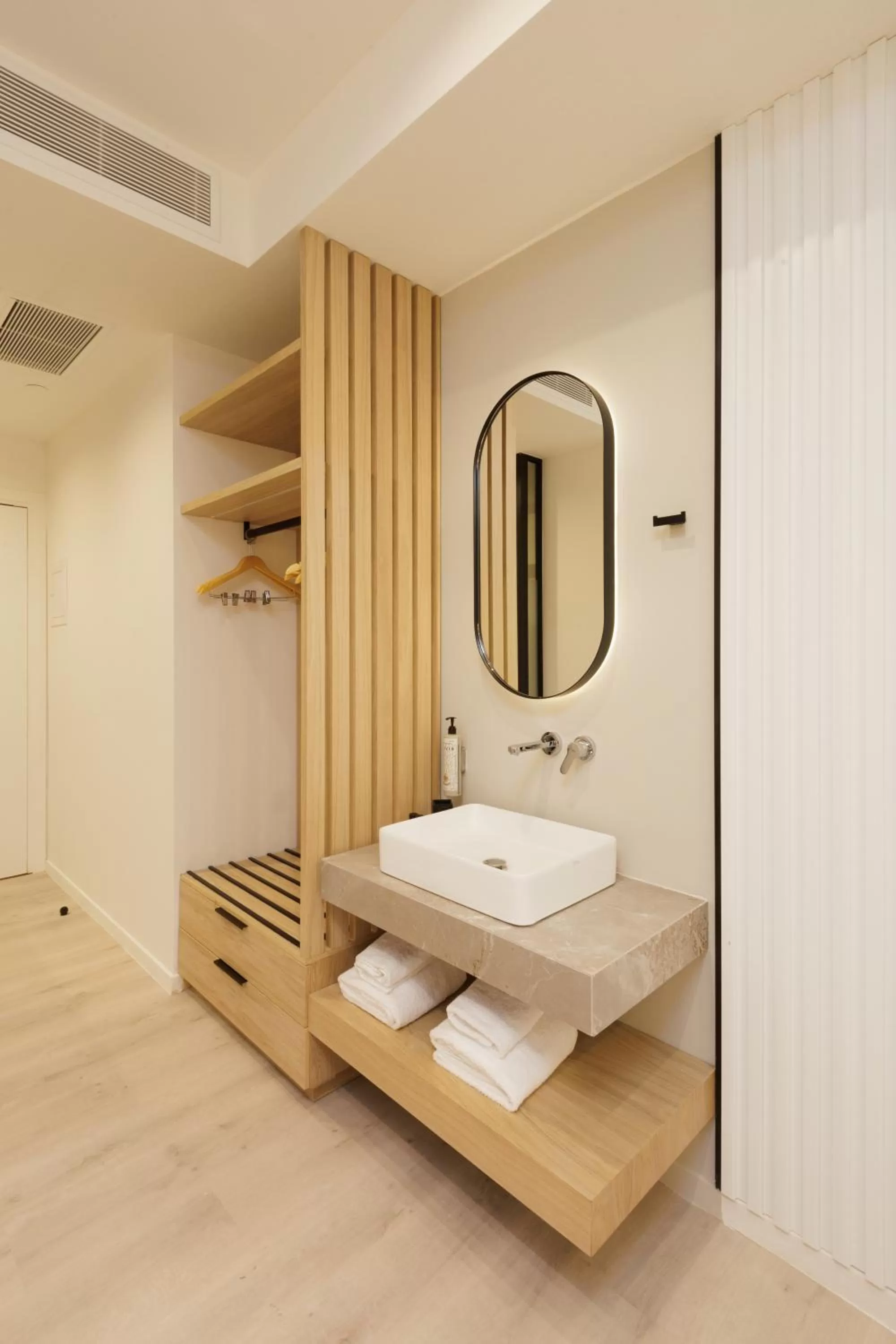 wardrobe, Bathroom in LUX&EASY Signature Syngrou 234