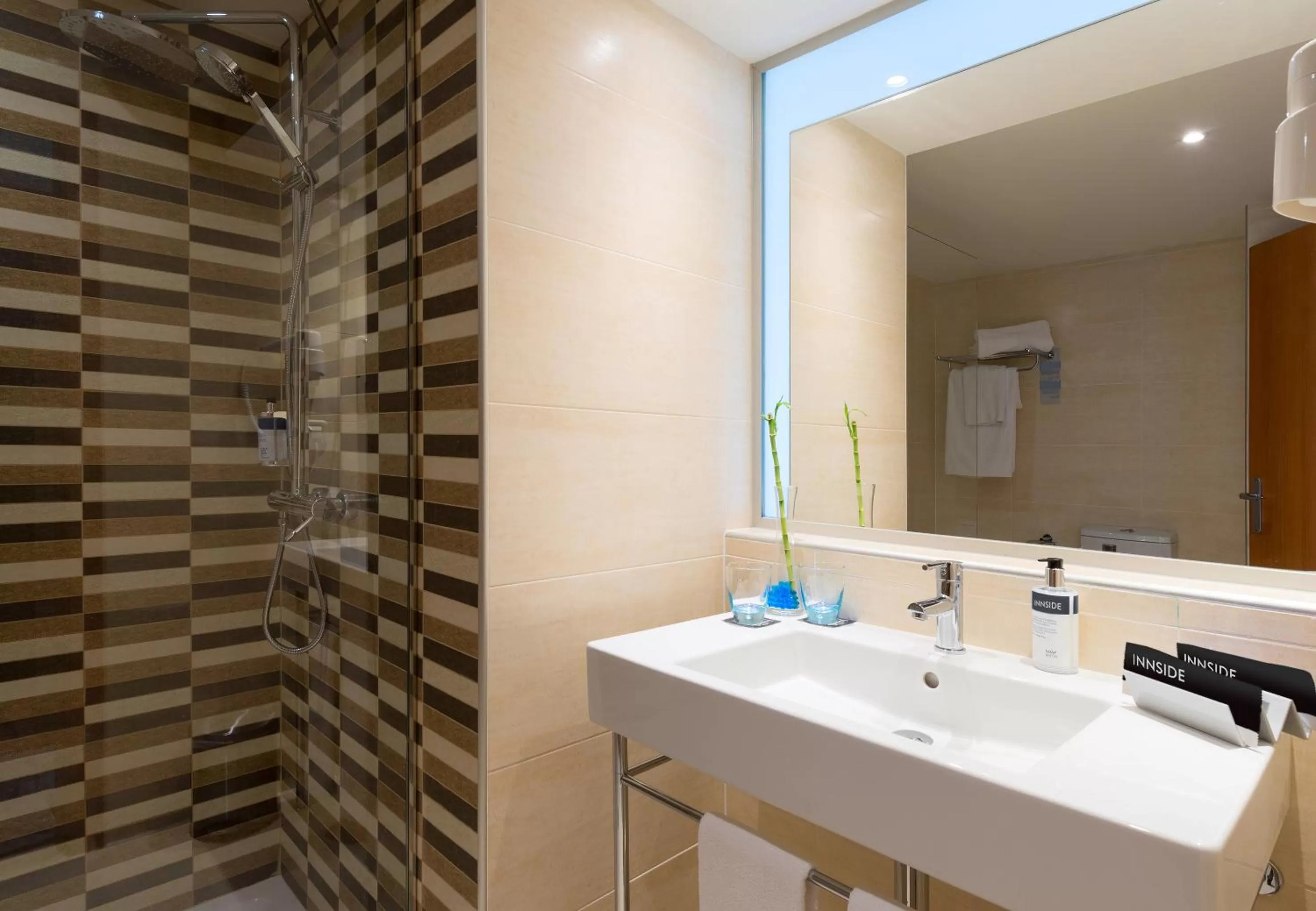 Bathroom in INNSiDE by Meliá Palma Bosque