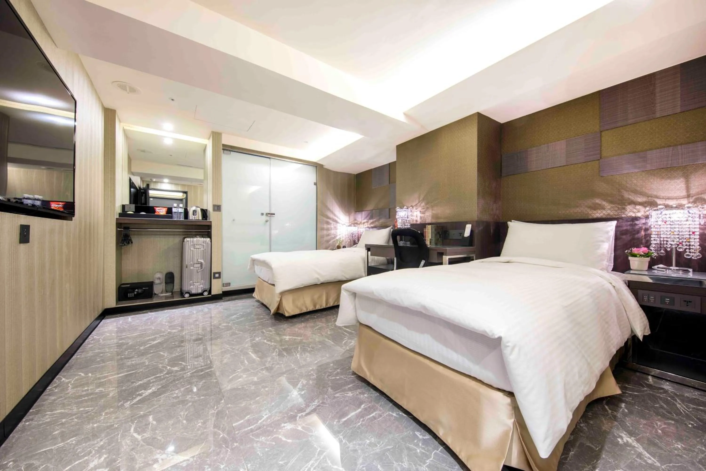 Bedroom, Bed in Hotel I Journey