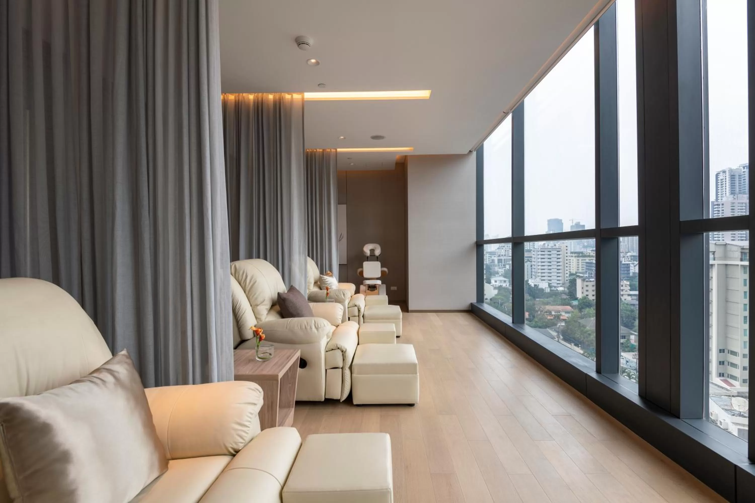 Massage in Carlton Hotel Bangkok Sukhumvit