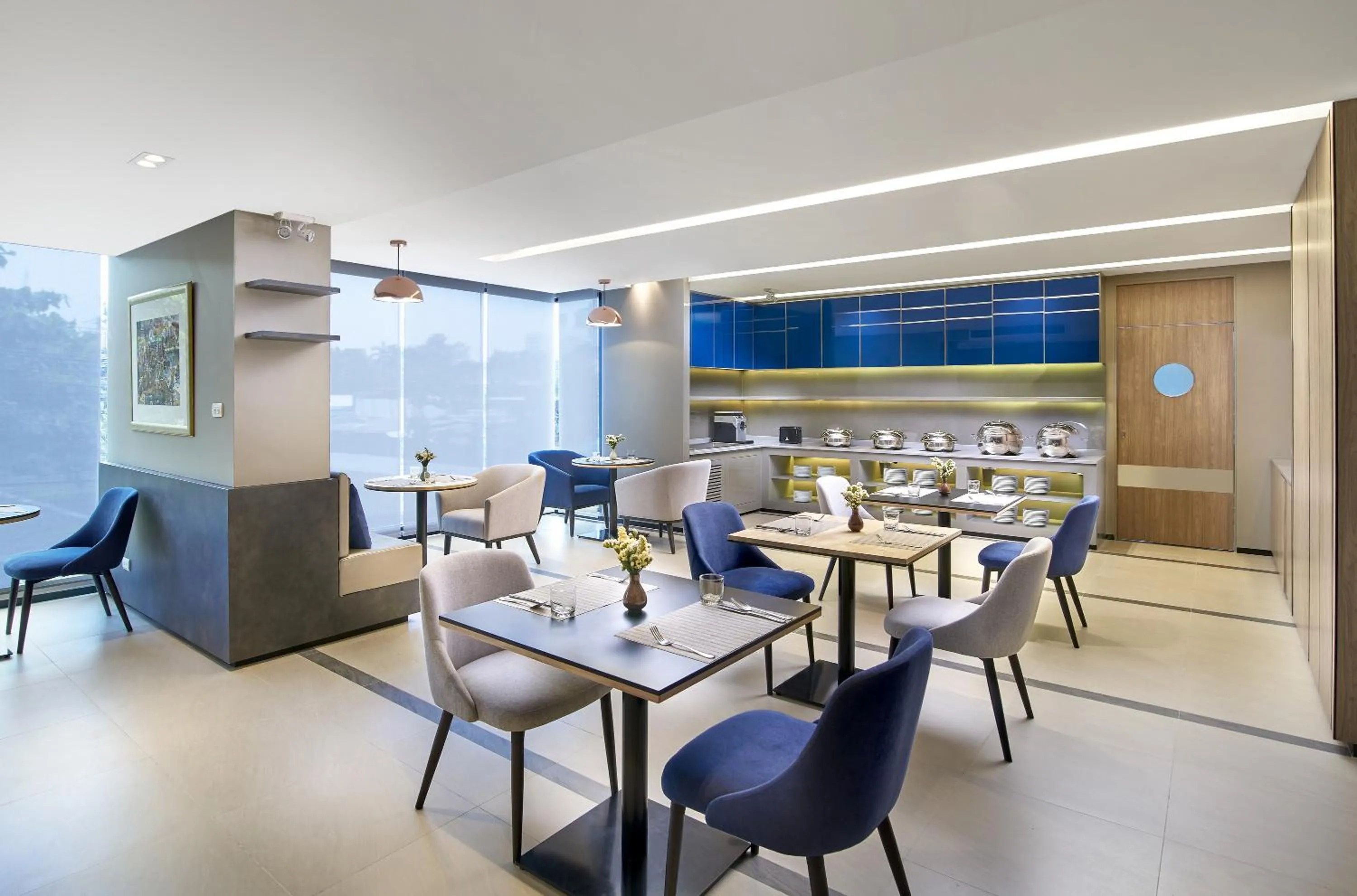 Restaurant/places to eat in Amp Am House Bangkok Hotel