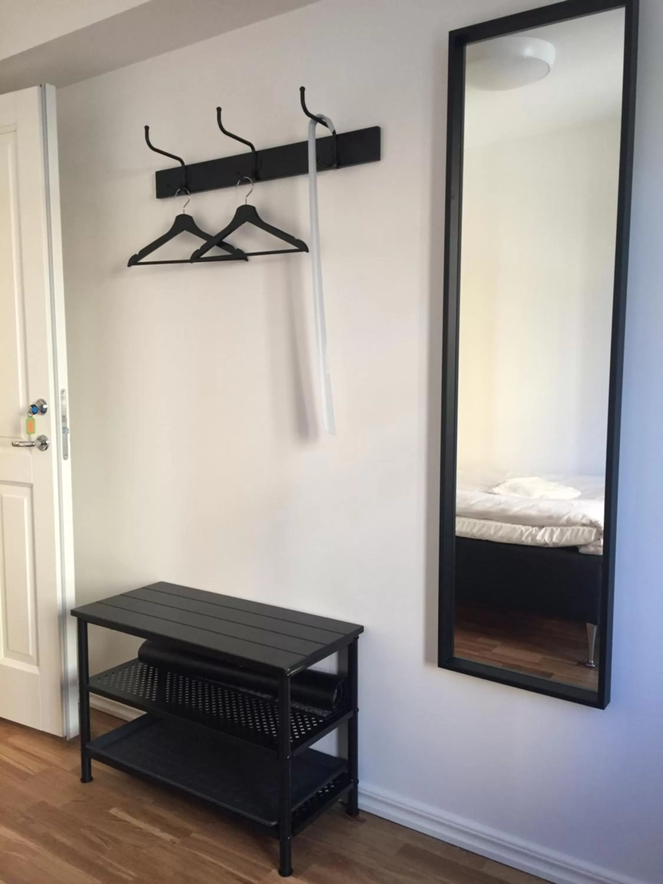 Photo of the whole room, TV/Entertainment Center in Melleruds Golfklubb Bed & Breakfast