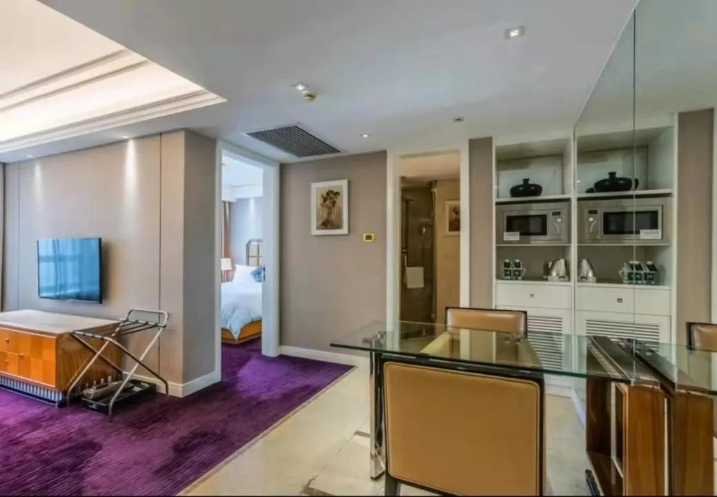 Wealthy All Suite Hotel Suzhou