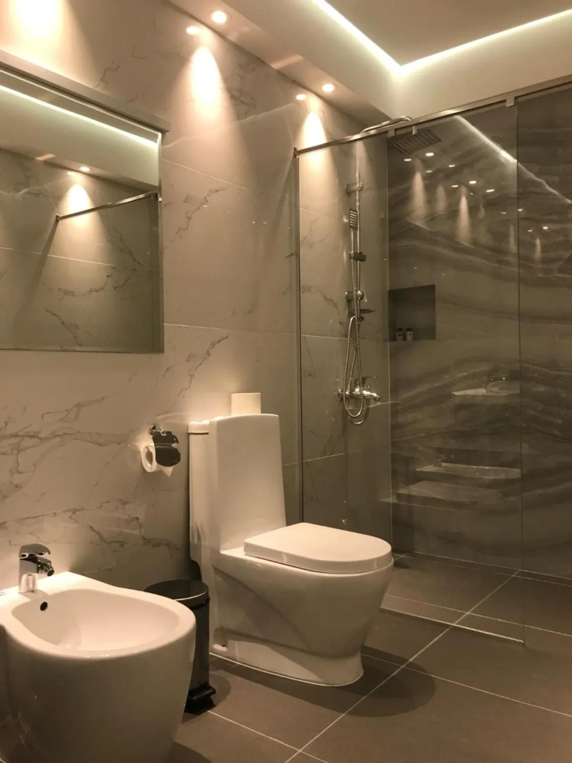 Shower in Best Western Plus Paradise Hotel Dilijan