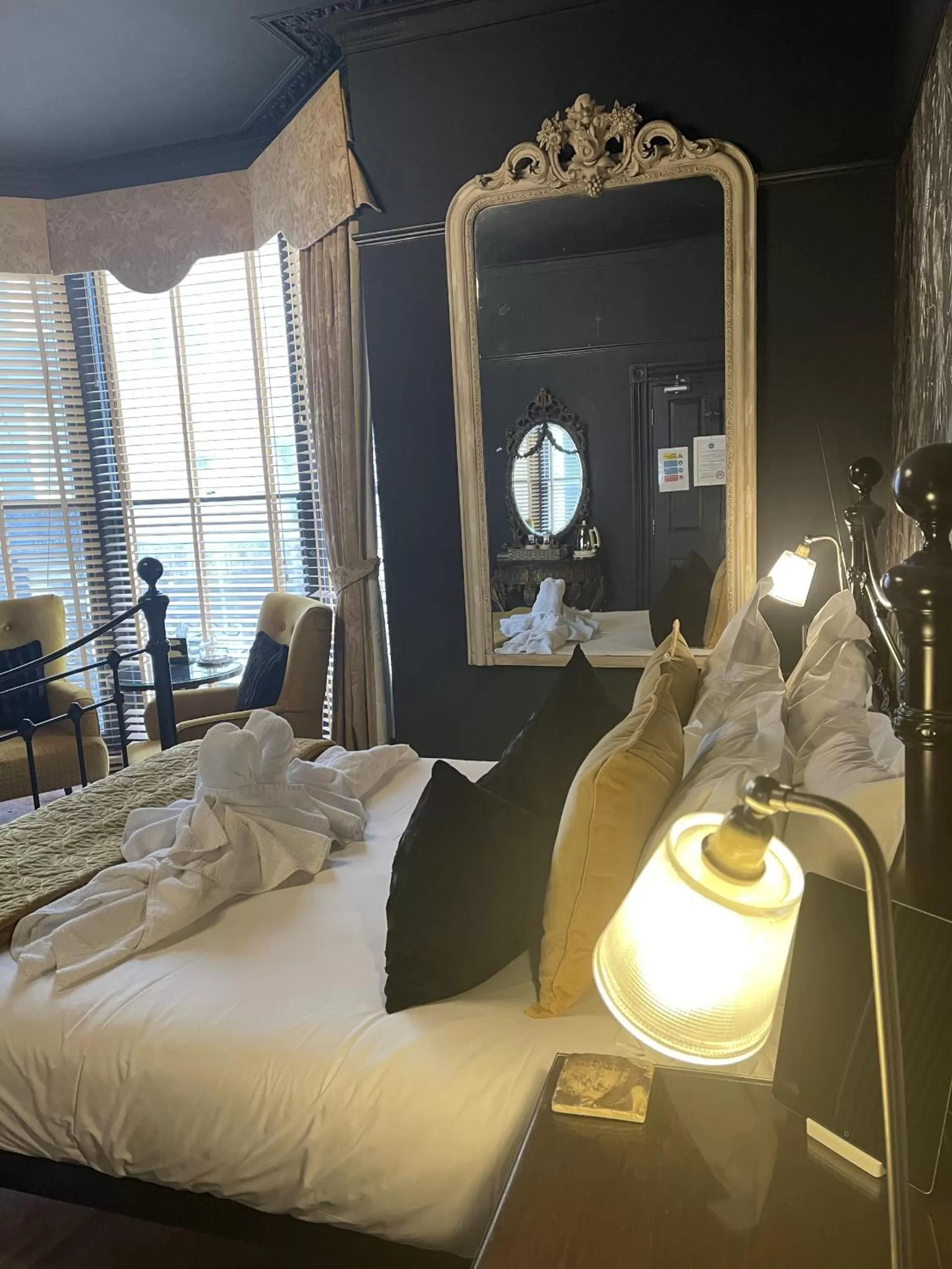 Bedroom, Bed in The Twenty One