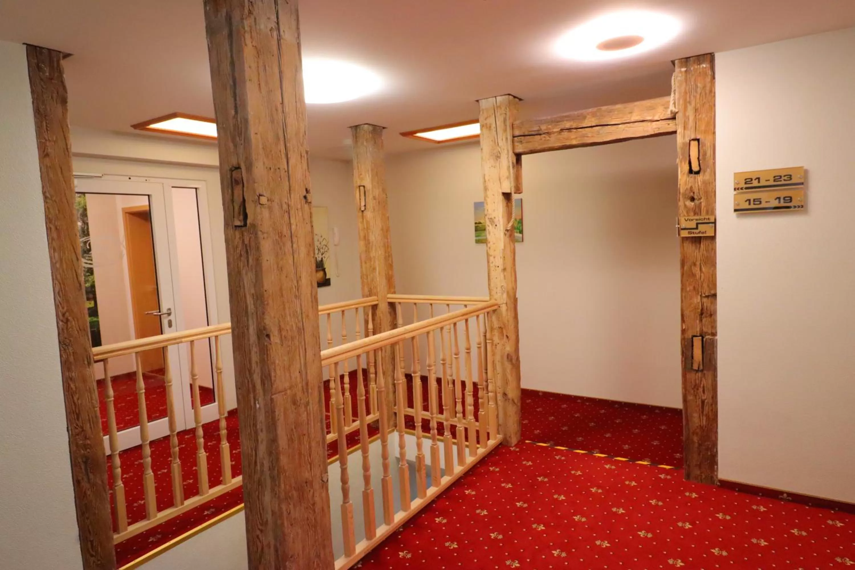 Property building, Bunk Bed in Hotel Zum Goldenen Löwen