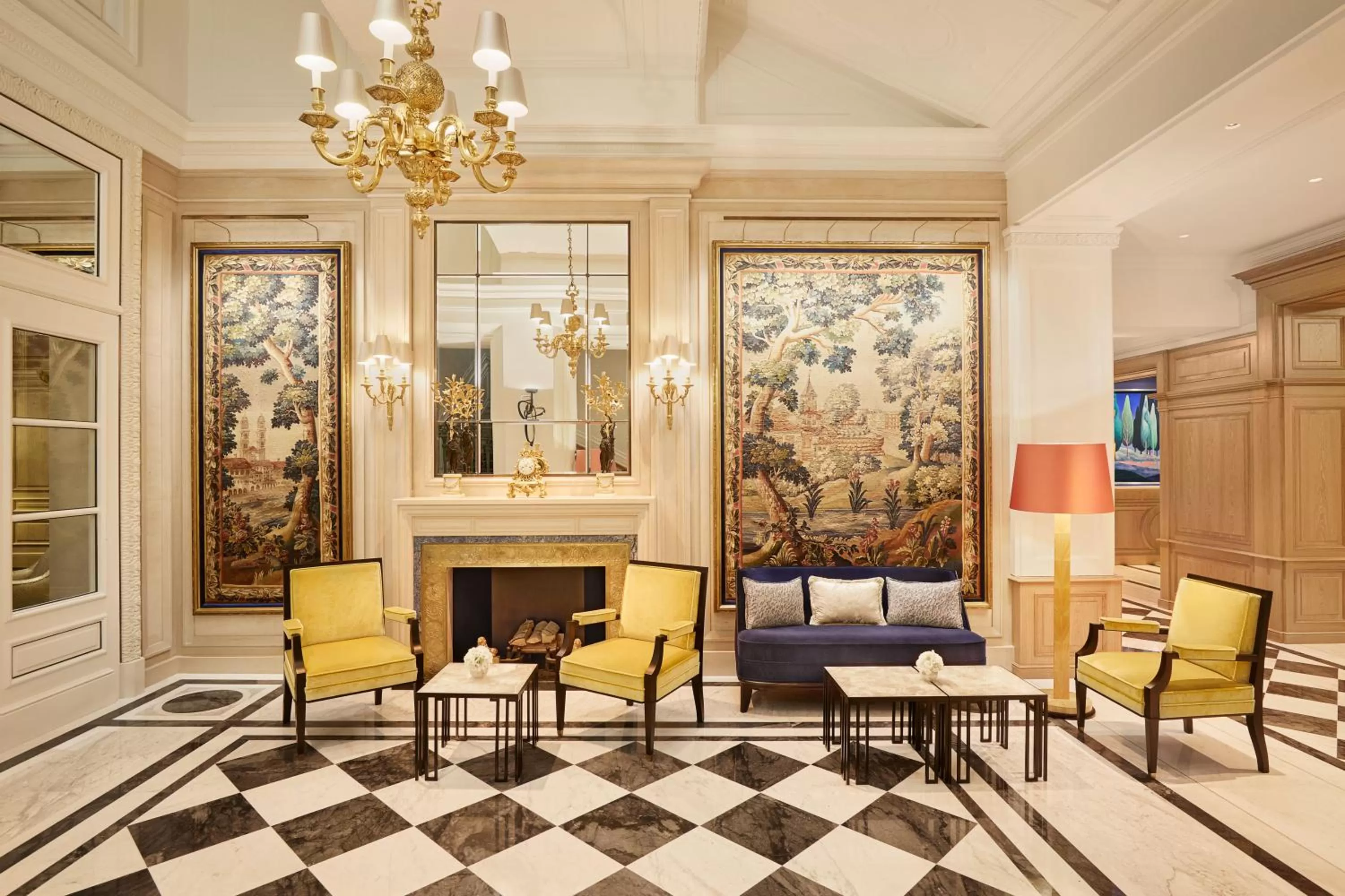Lobby or reception in Baur au Lac