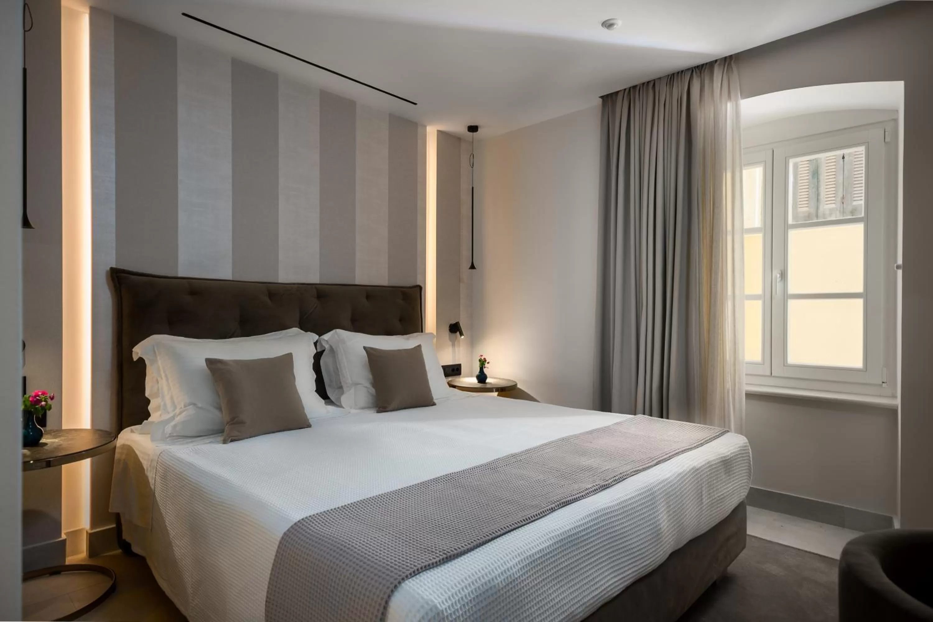 Bedroom, Bed in New York Luxury Suites