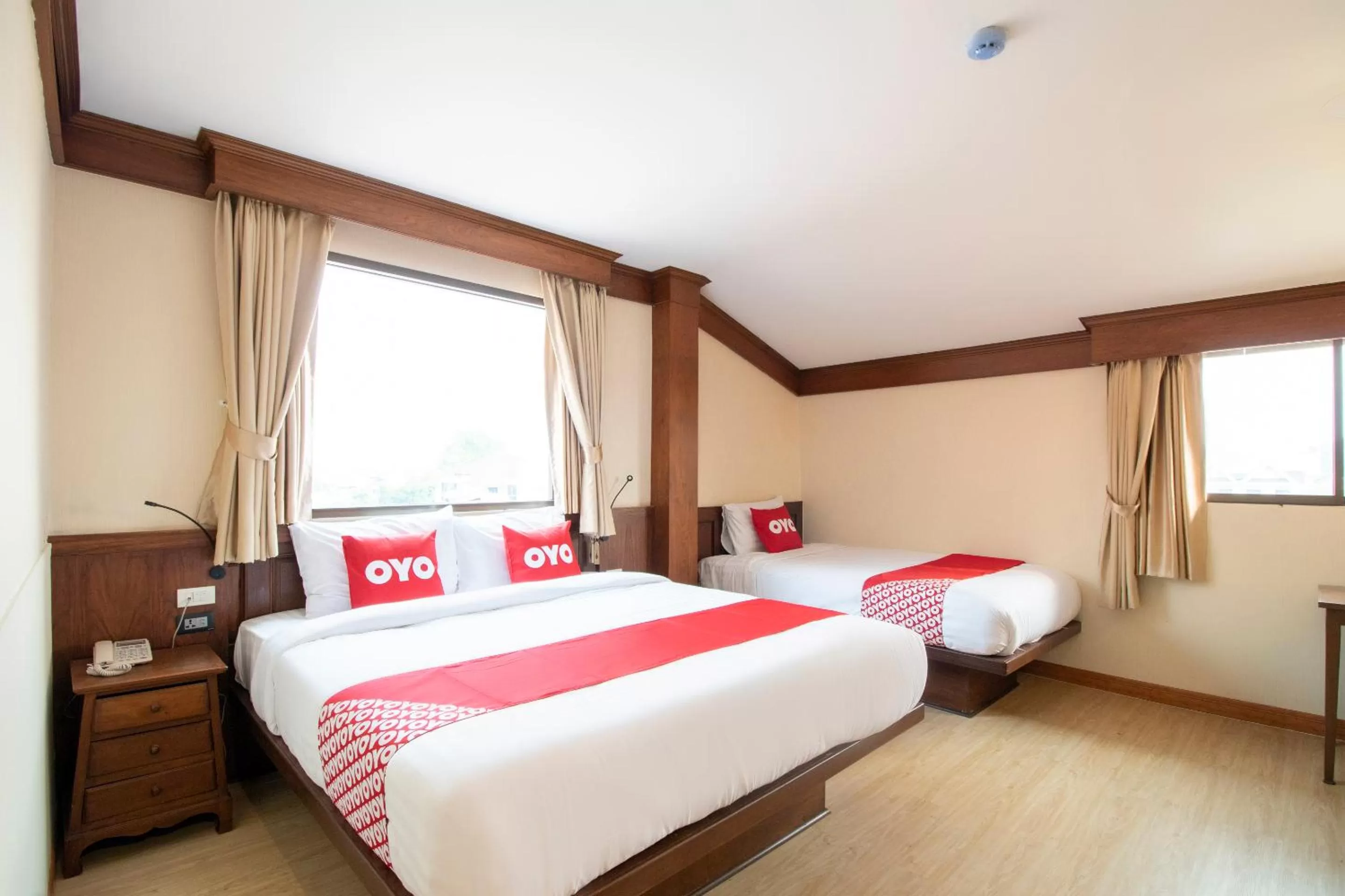 Photo of the whole room, Bed in OYO 635 Sira Boutique Hotel
