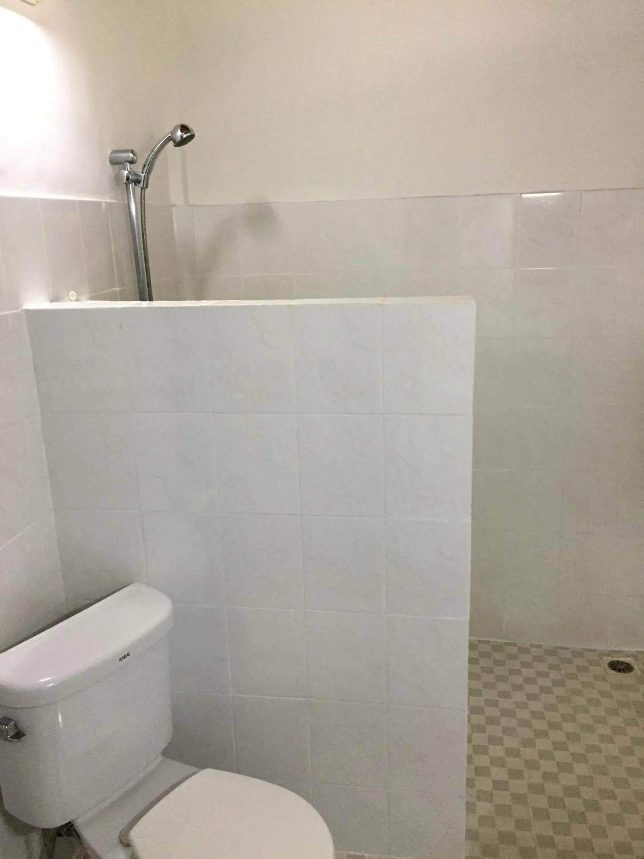 Shower in Hotel Bunga Permai