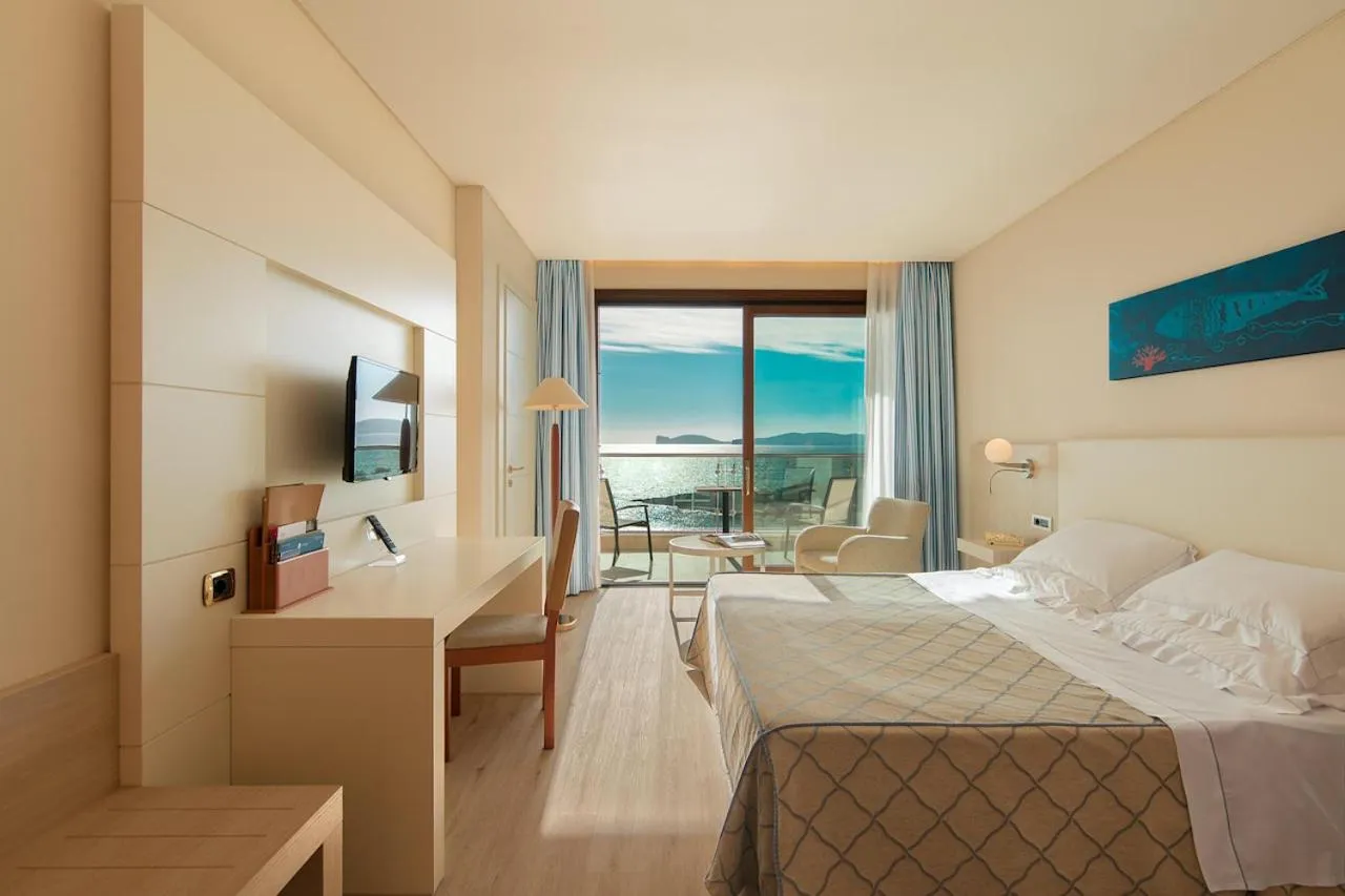 Bedroom, Bed in Smy Carlos V Wellness & Spa Alghero