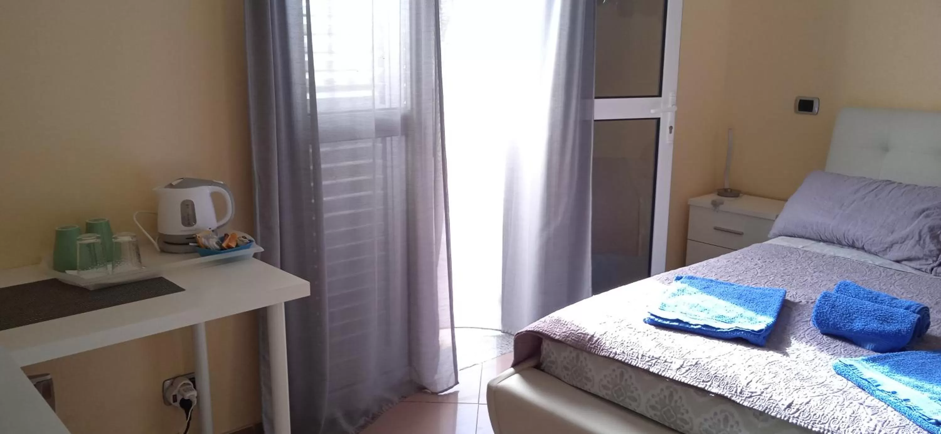 Photo of the whole room, Bed in B&B Paraiso del Sol